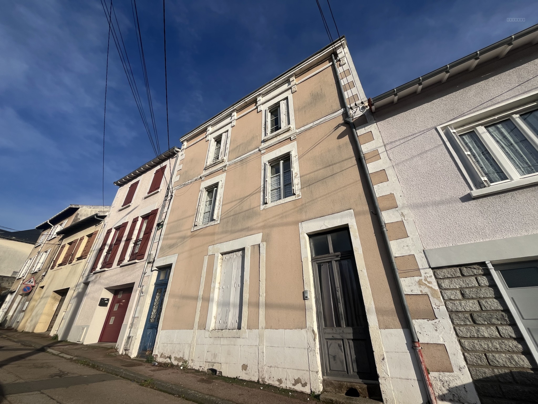 Immeuble à vendre à Limoges, 160 m² – photo 1 sur 12