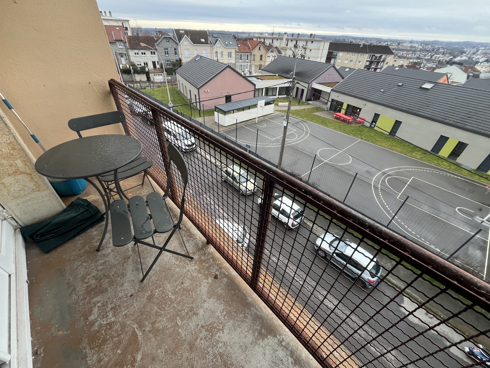 Appartement à vendre à Limoges, 1 100 m², 3 pièces – photo 1 sur 8