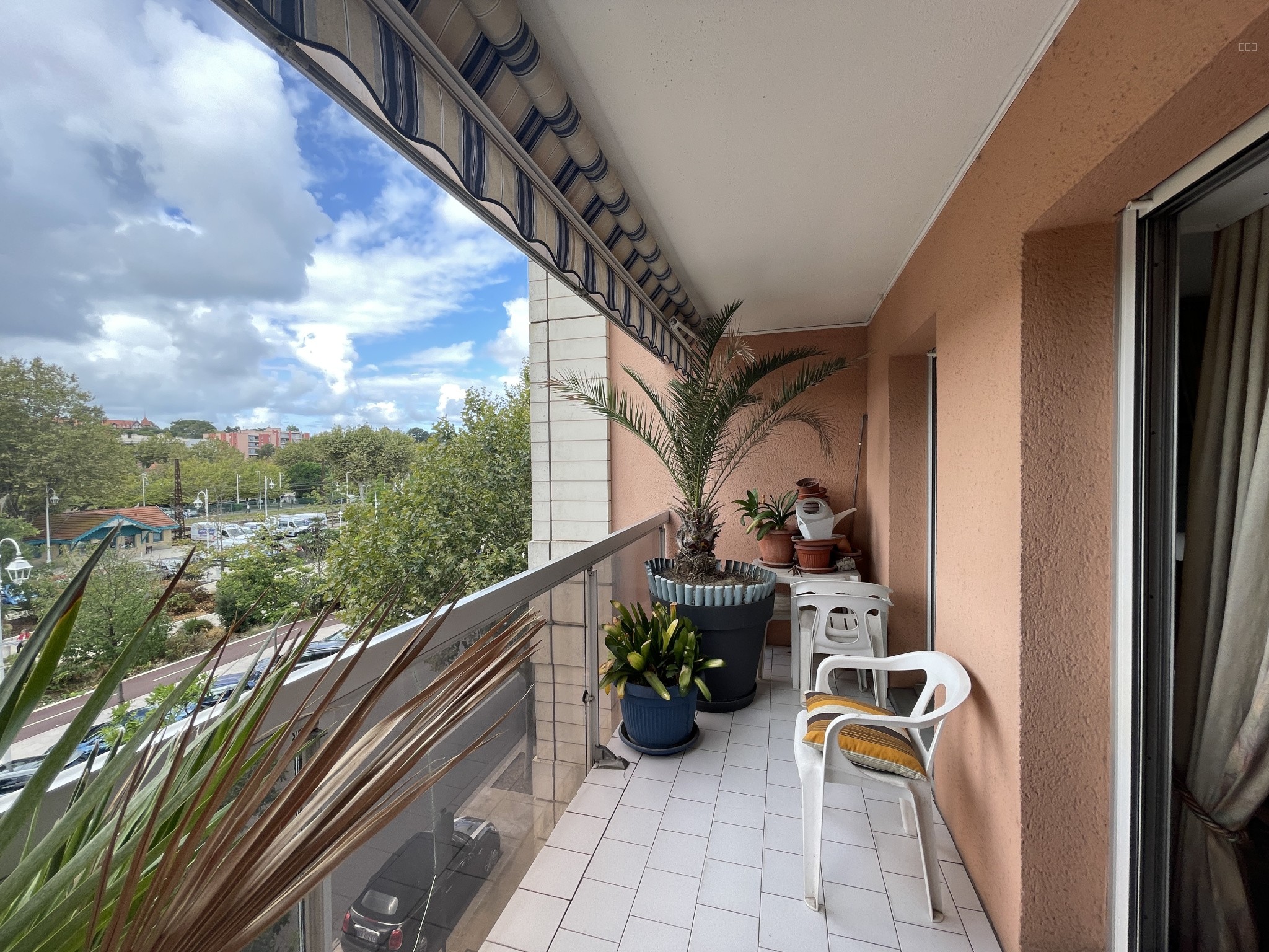 Appartement à vendre à Arcachon, 600 m², 3 pièces – photo 1 sur 12
