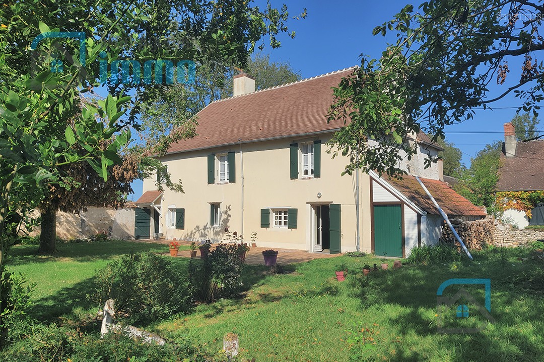 Maison à vendre à Mehun sur yevre, 23 m², 5 pièces – photo 1 sur 12