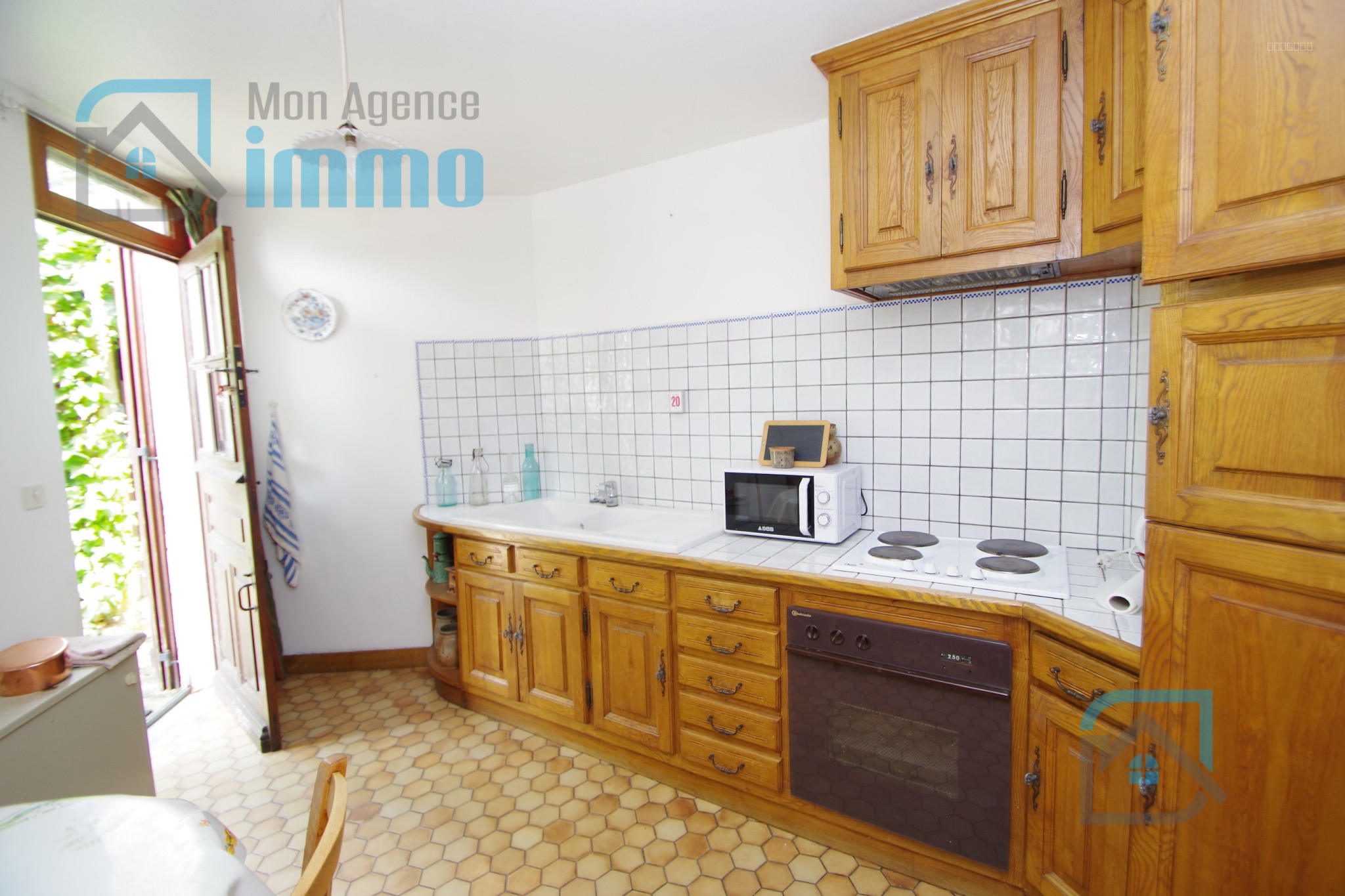 Maison à vendre à Reuilly, 700 m², 4 pièces – photo 3 sur 10