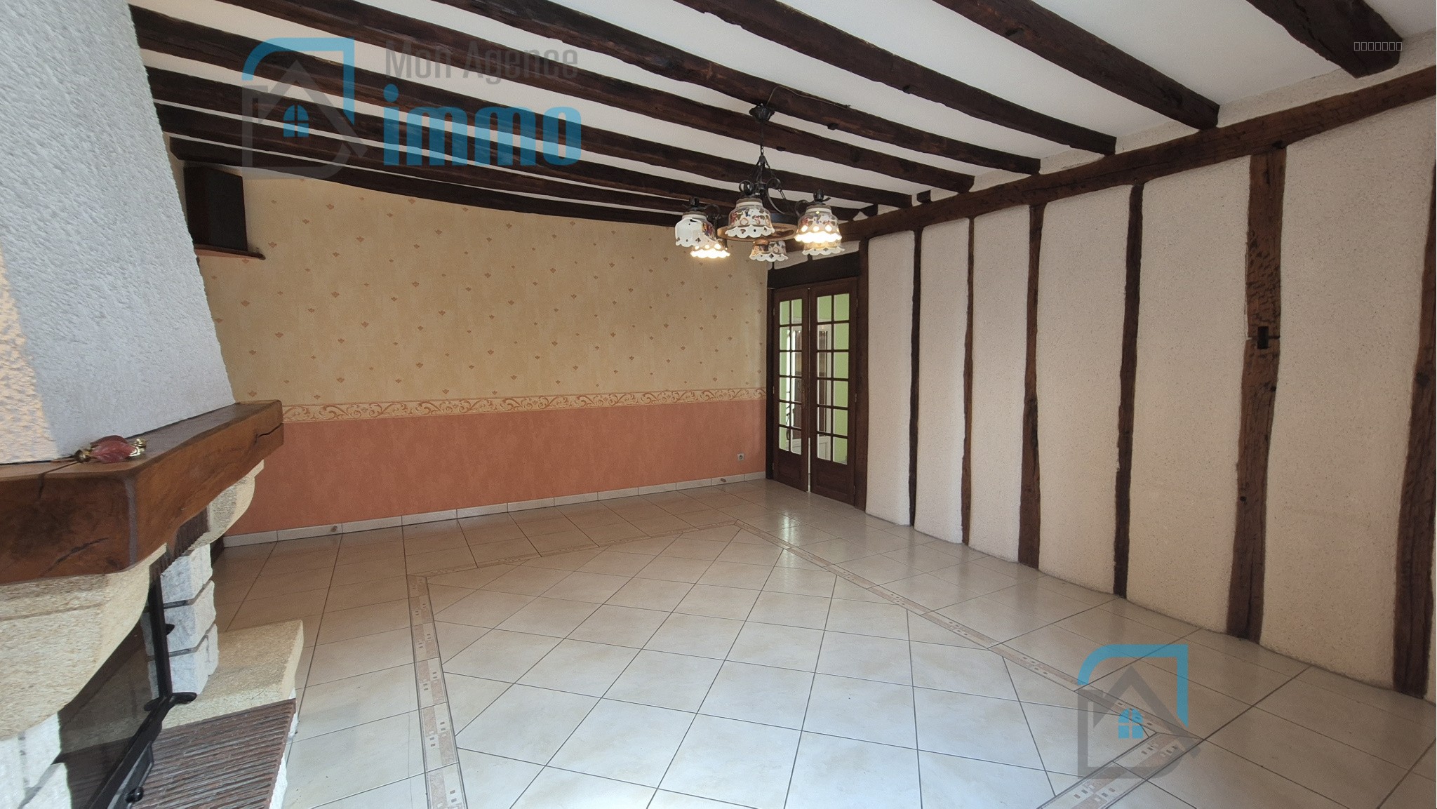 Appartement à vendre à Mehun sur yevre, 23 m², 5 pièces – photo 1 sur 9
