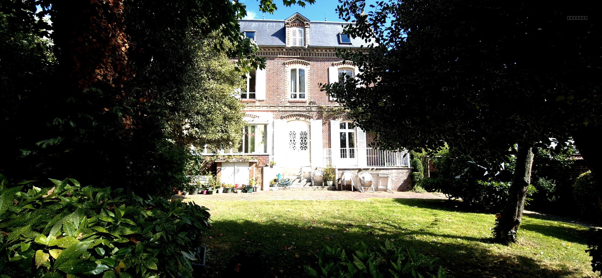 Bien immobilier à vendre à Chaumont en vexin, 205 m², 11 pièces – photo 1 sur 15