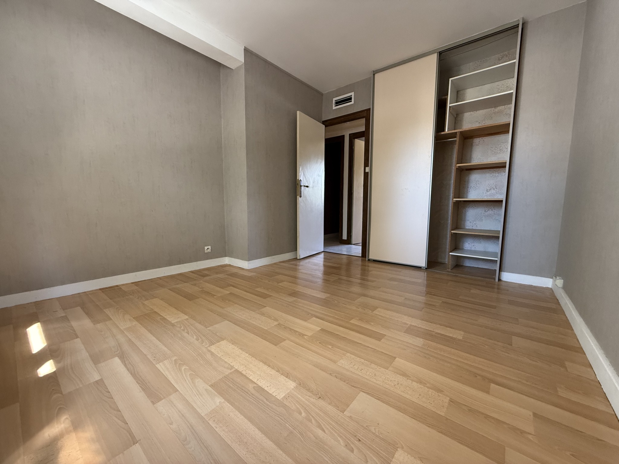 À vendre Appartement T3 de 67,67 m2 avec balcon et garage Rochefort (17300) — photo 7