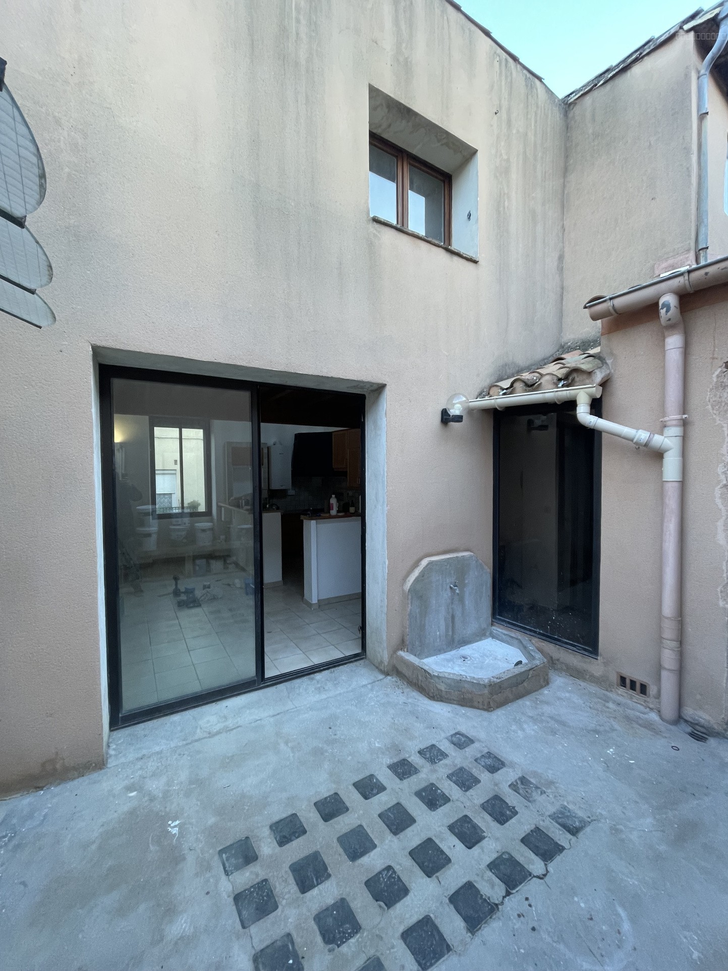 Bien immobilier à louer à Nimes, 91,72 m², 4 pièces – photo 1 sur 13
