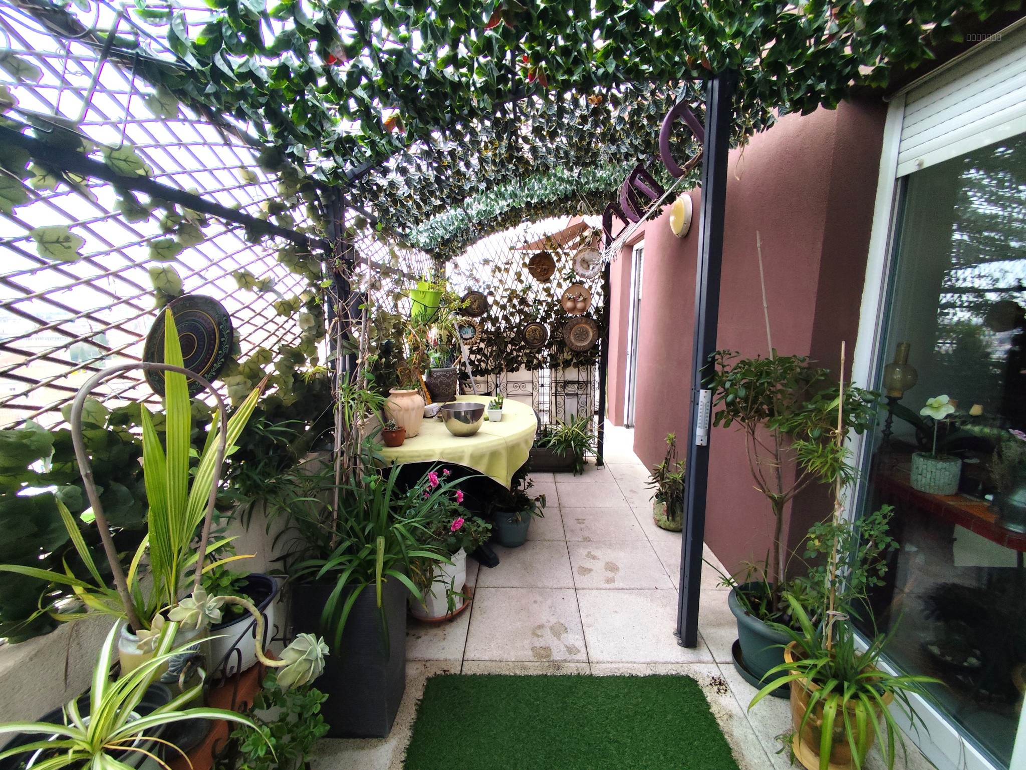 Appartement à vendre à Nimes, 370 m², 2 pièces – photo 1 sur 7