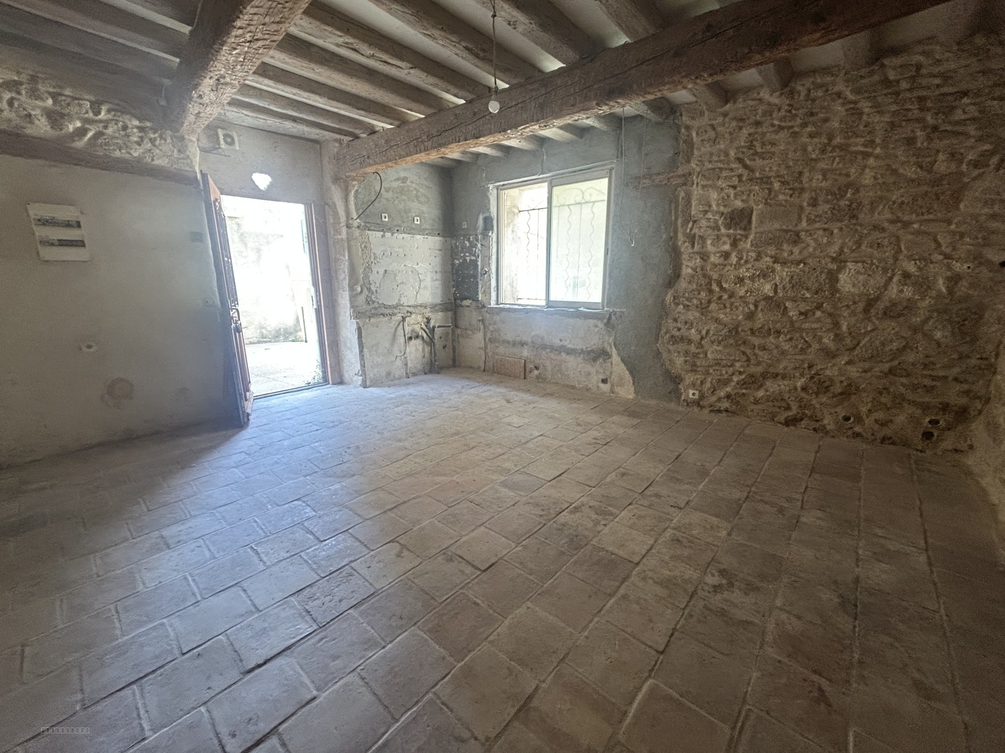 Studio à vendre à Sernhac, 27,85 m², 1 pièce – photo 2 sur 8