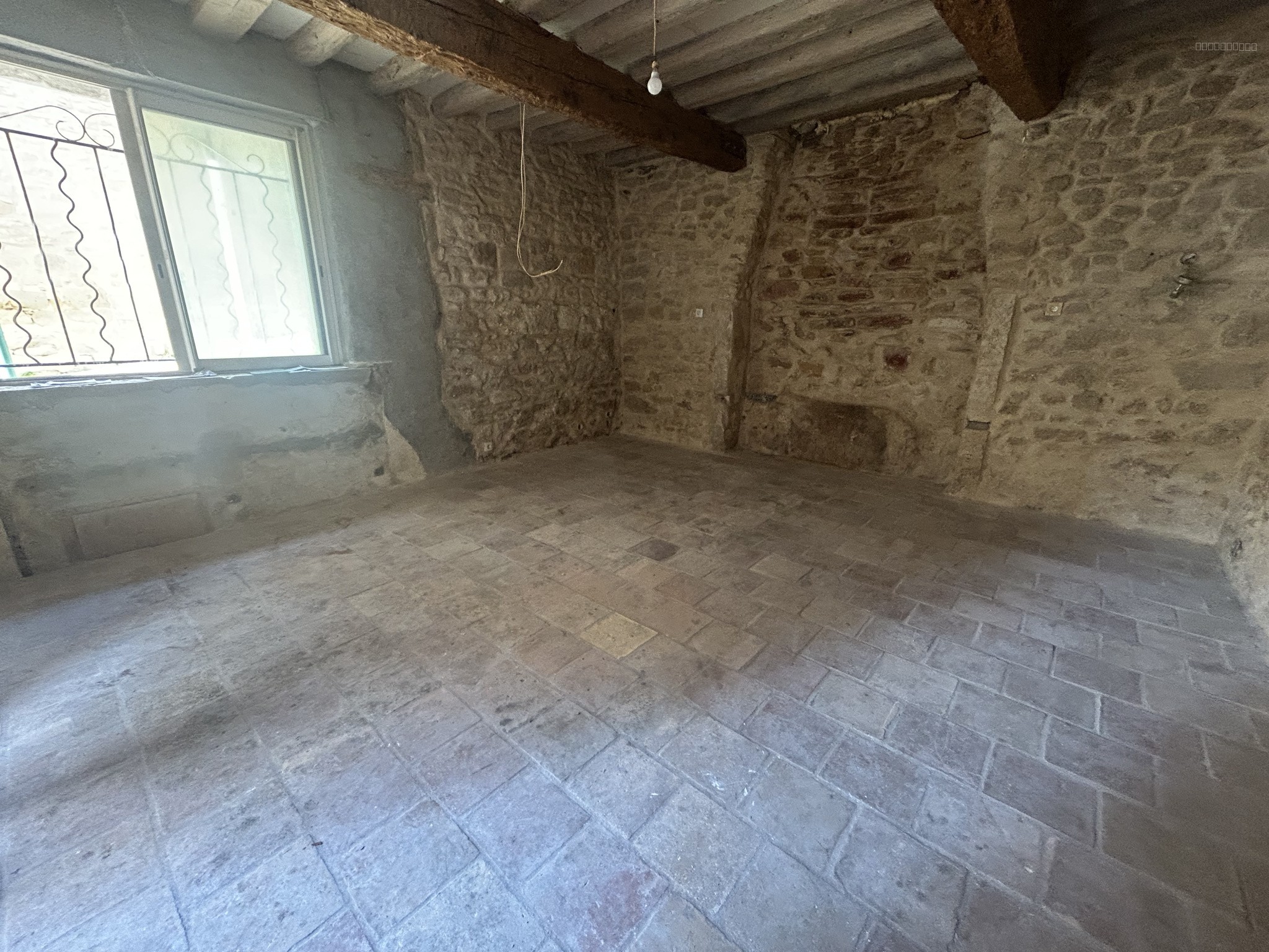 Studio à vendre à Sernhac, 27,85 m², 1 pièce – photo 3 sur 8