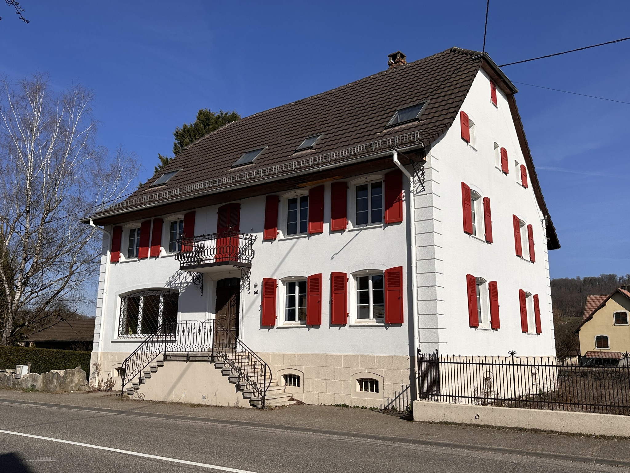 Immeuble à vendre à Walheim, 331 m², 10 pièces – photo 2 sur 2