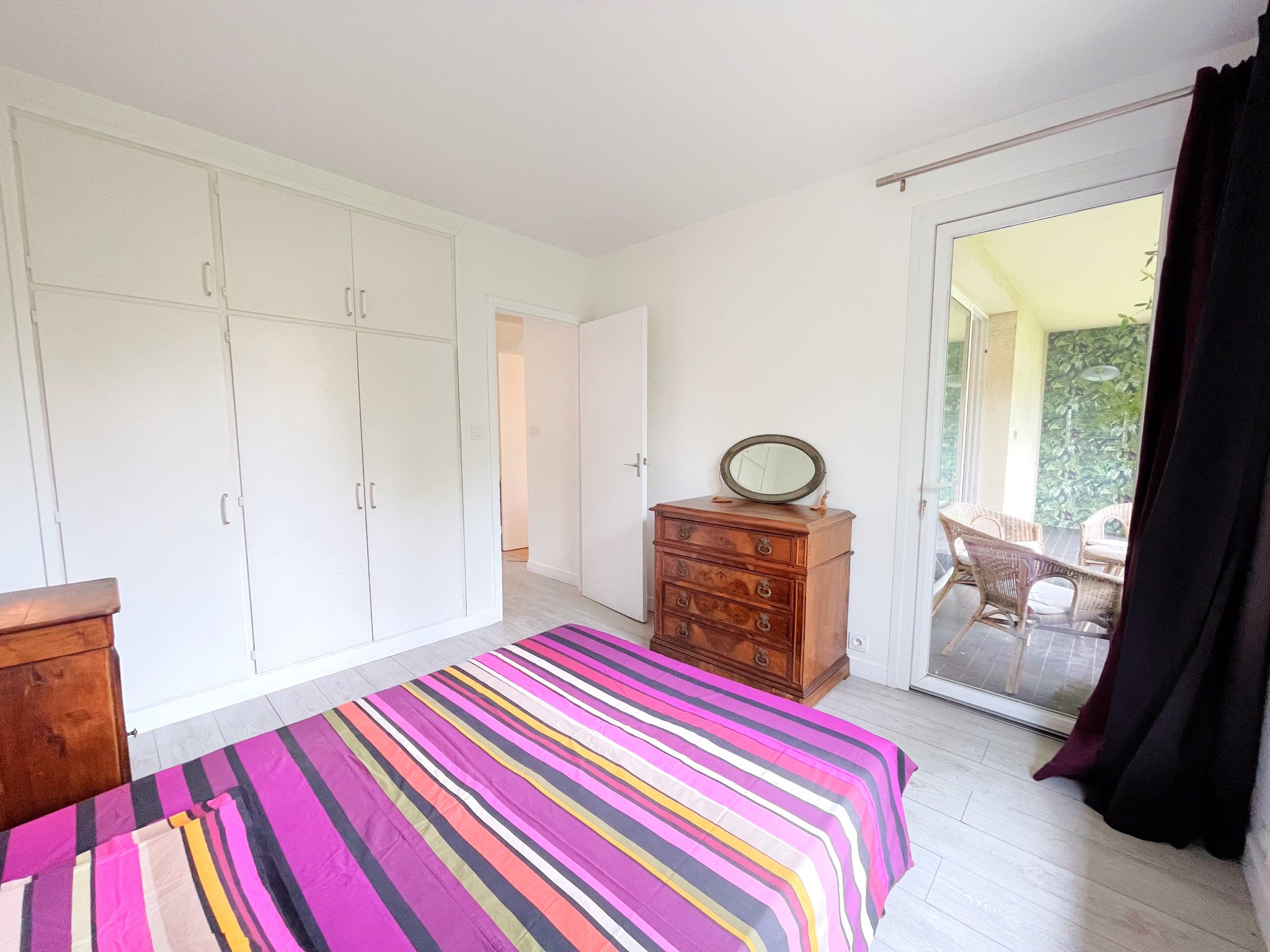 A PERPIGNAN CENTRE, AU DERNIER ETAGE, UN APPARTEMENT T3, AVEC TERRASSE ET PARKING — photo 10