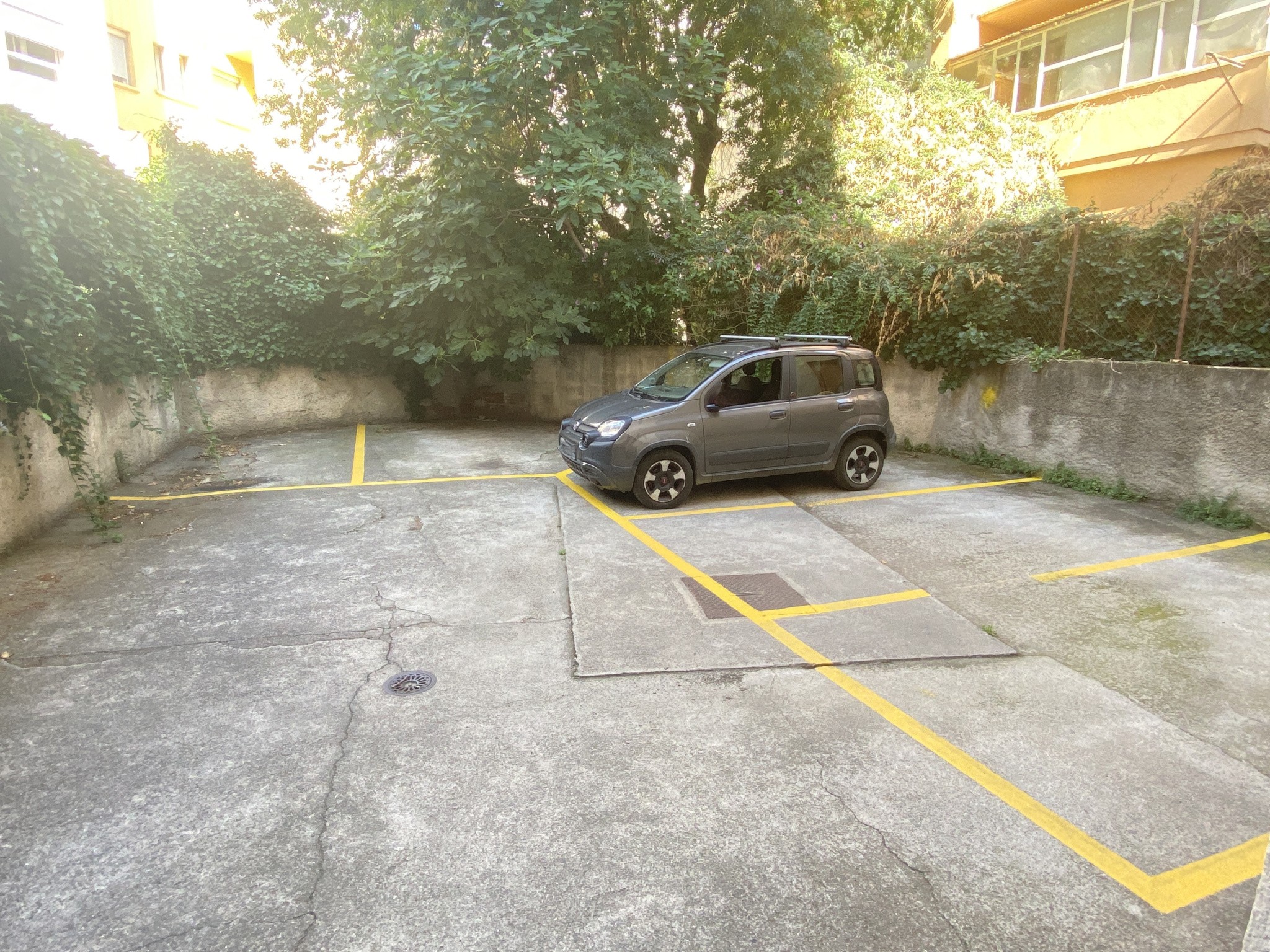 A PERPIGNAN CENTRE, AU DERNIER ETAGE, UN APPARTEMENT T3, AVEC TERRASSE ET PARKING — photo 14