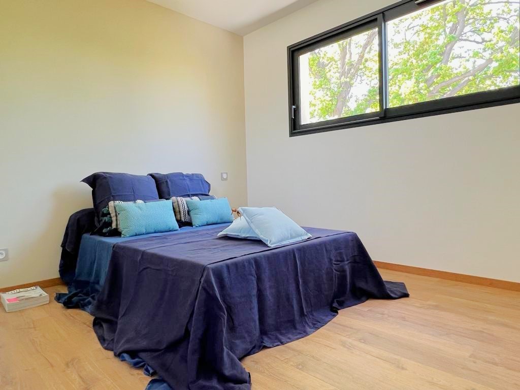 UNE VILLA CONTEMPORAINE, EN 4 FACES, A PERPIGNAN SUD — photo 9