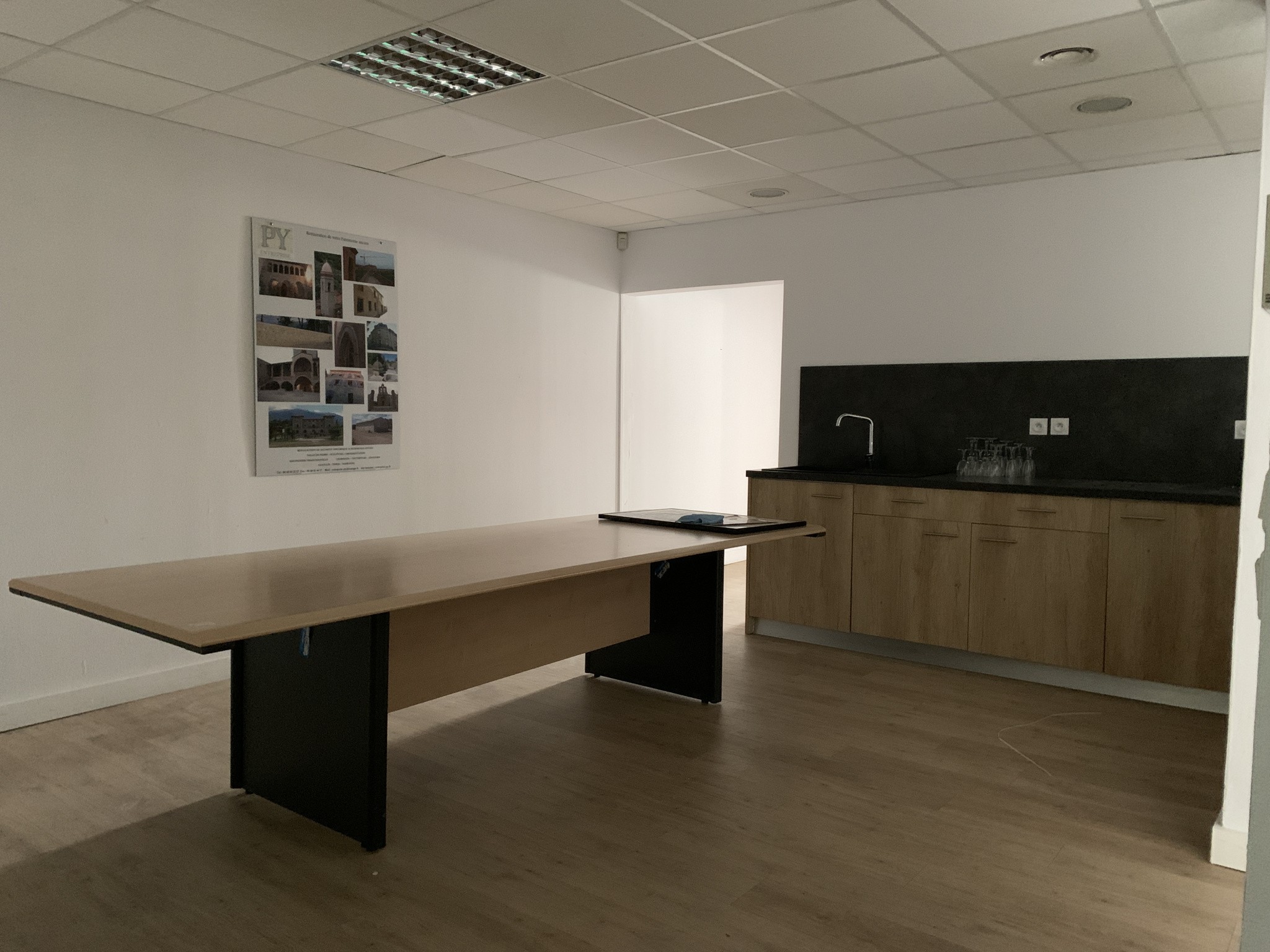 LOCATION, BUREAUX DE 125M2 - QUARTIER SUD - PERPIGNAN — photo 2