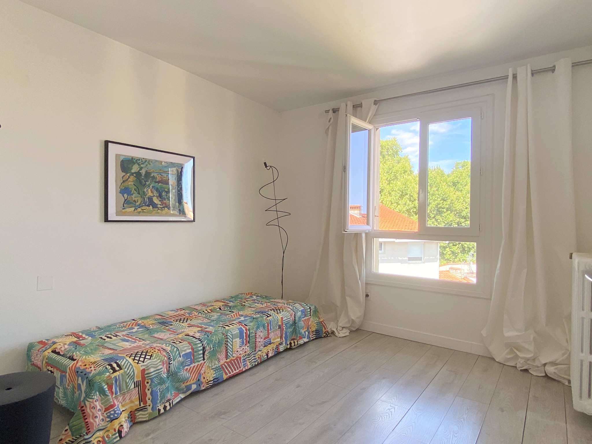 A PERPIGNAN CENTRE, AU DERNIER ETAGE, UN APPARTEMENT T3, AVEC TERRASSE ET PARKING — photo 8