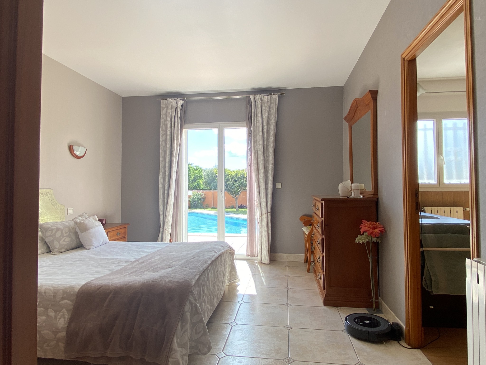 UNE VILLA 4 FACES, AVEC PISCINE, SUR 1480M2 DE TERRAIN, PROCHE SAINT-CYPRIEN — photo 7