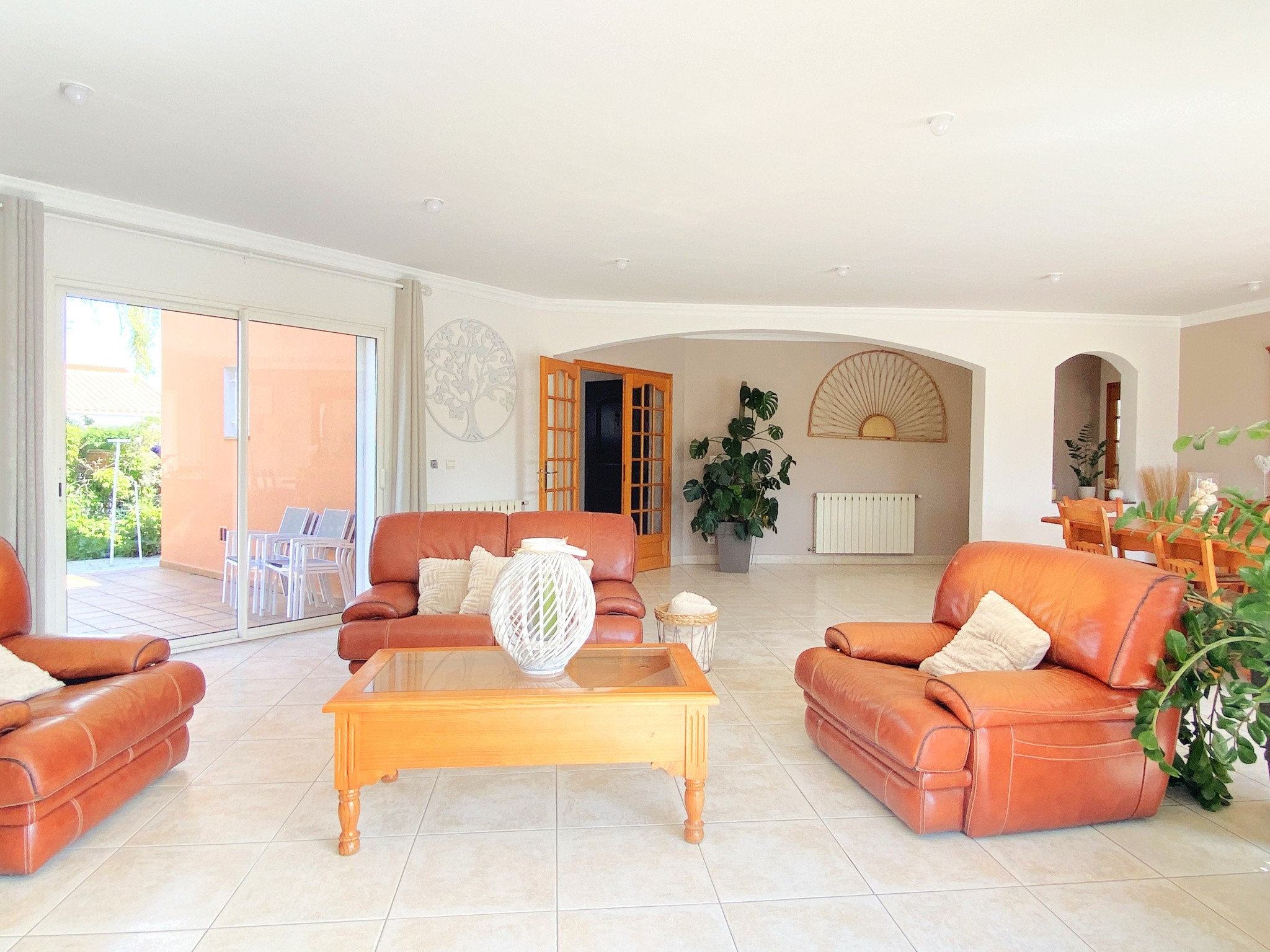 UNE VILLA 4 FACES, AVEC PISCINE, SUR 1480M2 DE TERRAIN, PROCHE SAINT-CYPRIEN — photo 3