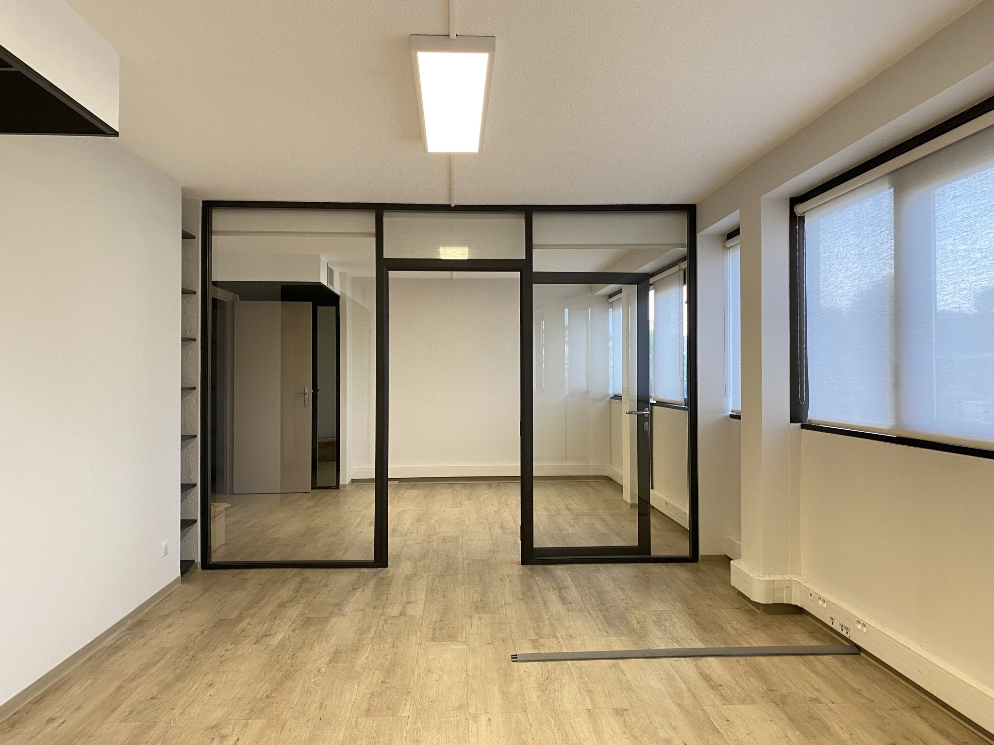 UN ENSEMBLE DE BUREAUX AMENAGES, NEUF, A PERPIGNAN — photo 5