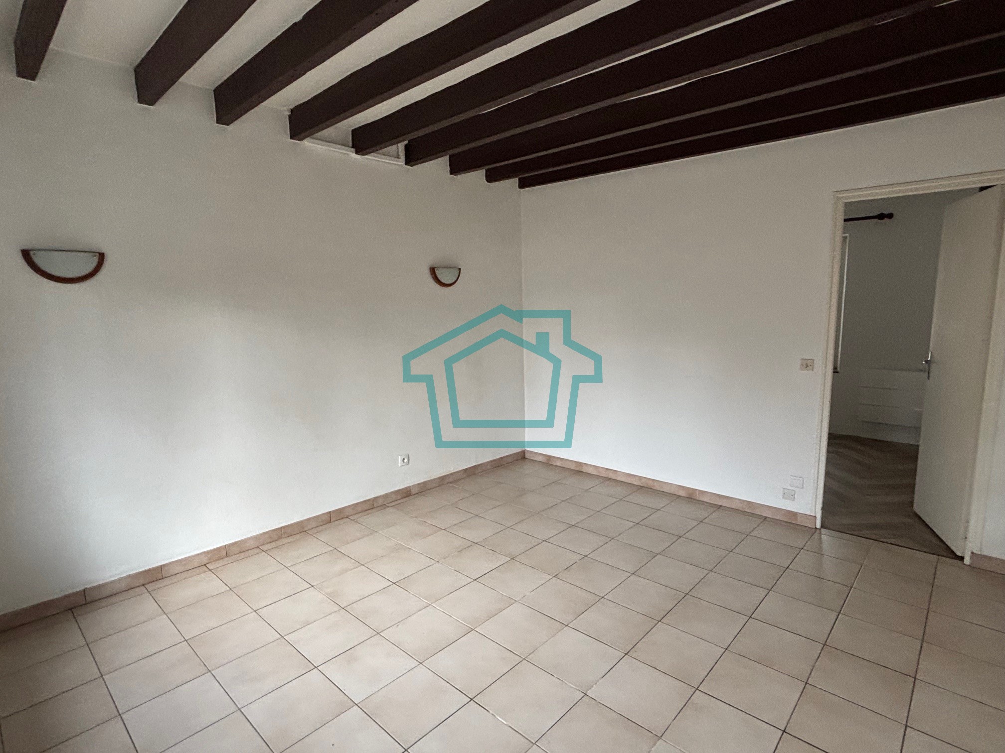 Maisonnette F2 de plain pied - LA QUEUE LES YVELINES — photo 4