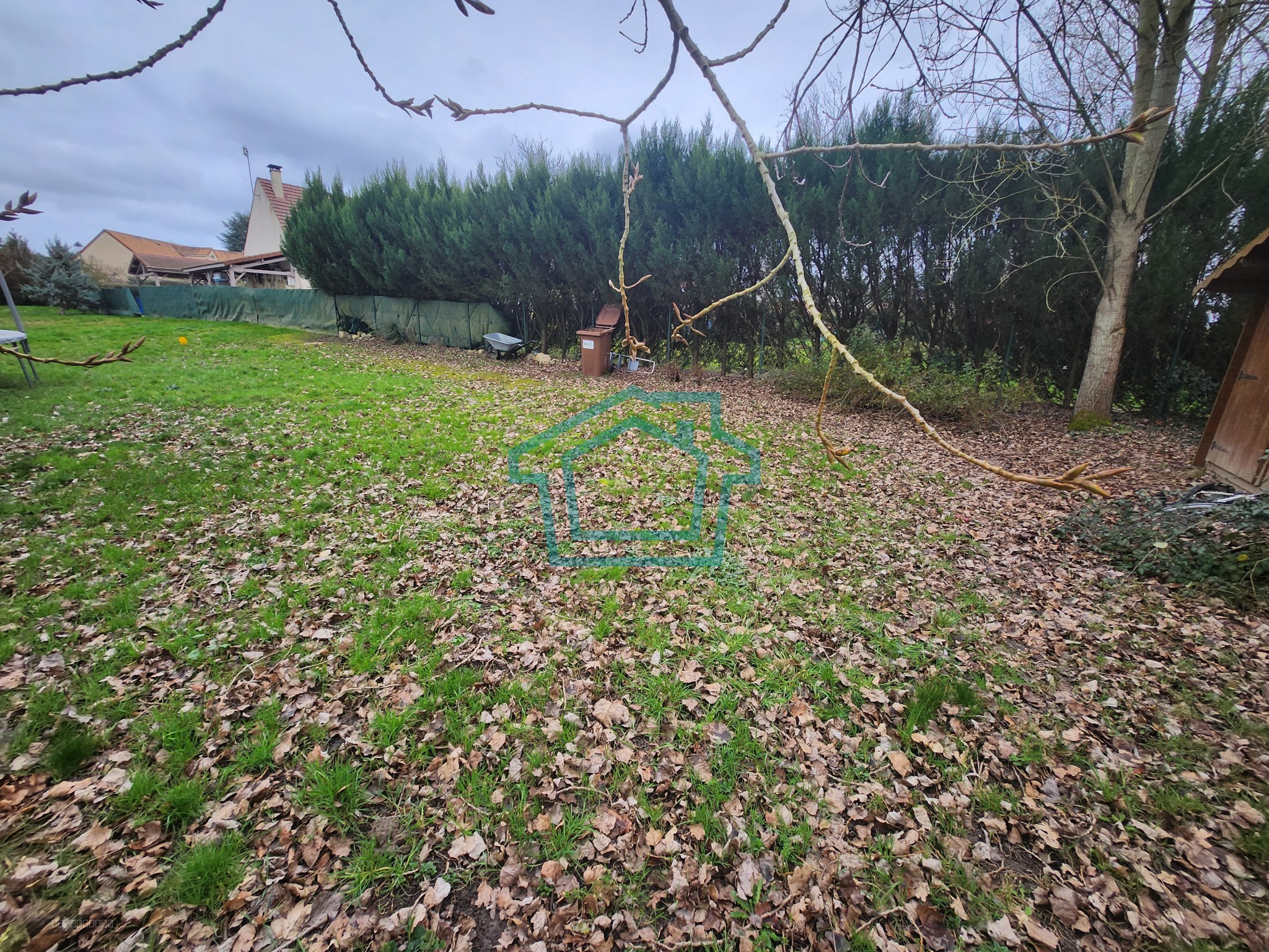 Terrain constructible proche LA QUEUE LES YVELINES — photo 2