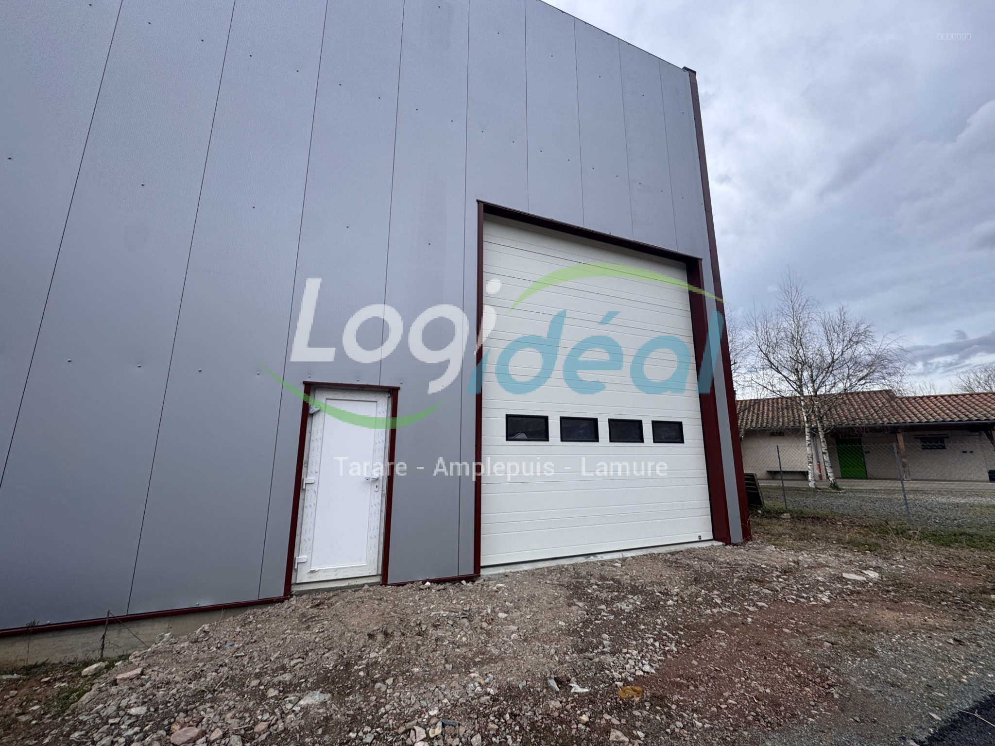 Entrepôt à louer à St nizier d azergues, 200 m² – photo 3 sur 3