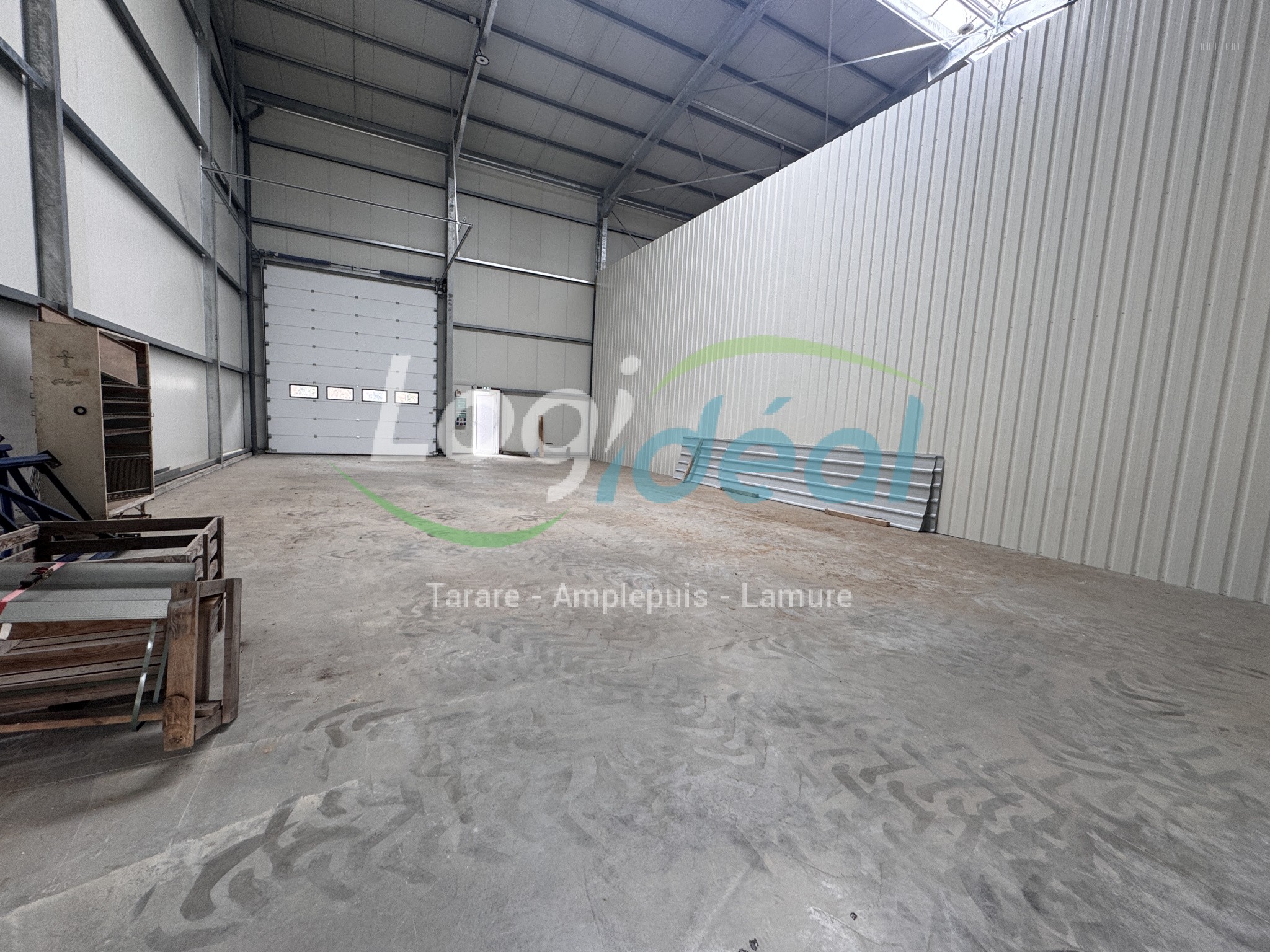 Entrepôt à louer à St nizier d azergues, 200 m² – photo 1 sur 3