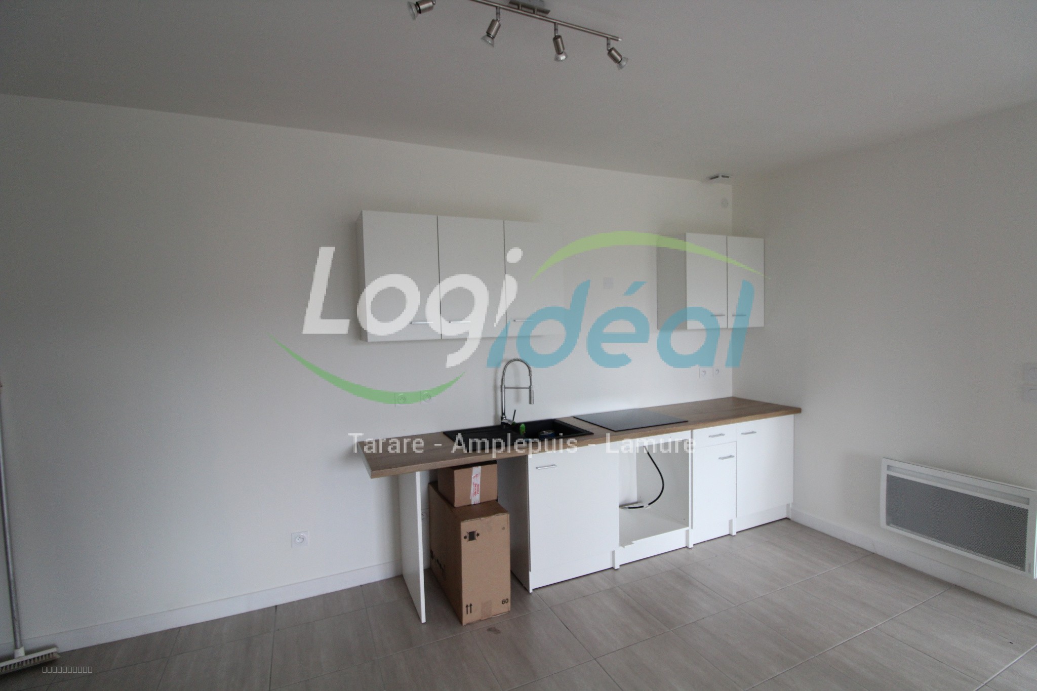 Appartement à louer à Amplepuis, 1 280 m², 4 pièces – photo 2 sur 6