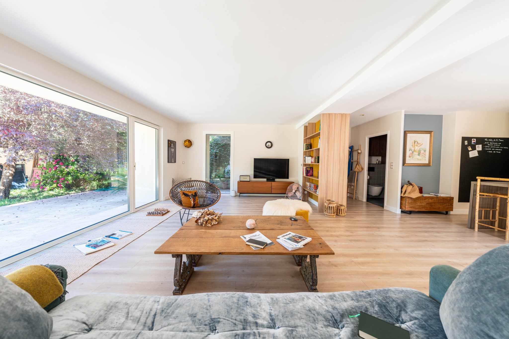 Location meublée 3 pièces esprit villa avec jardin privatif   domaine sécurisé, calme absolu — photo 5