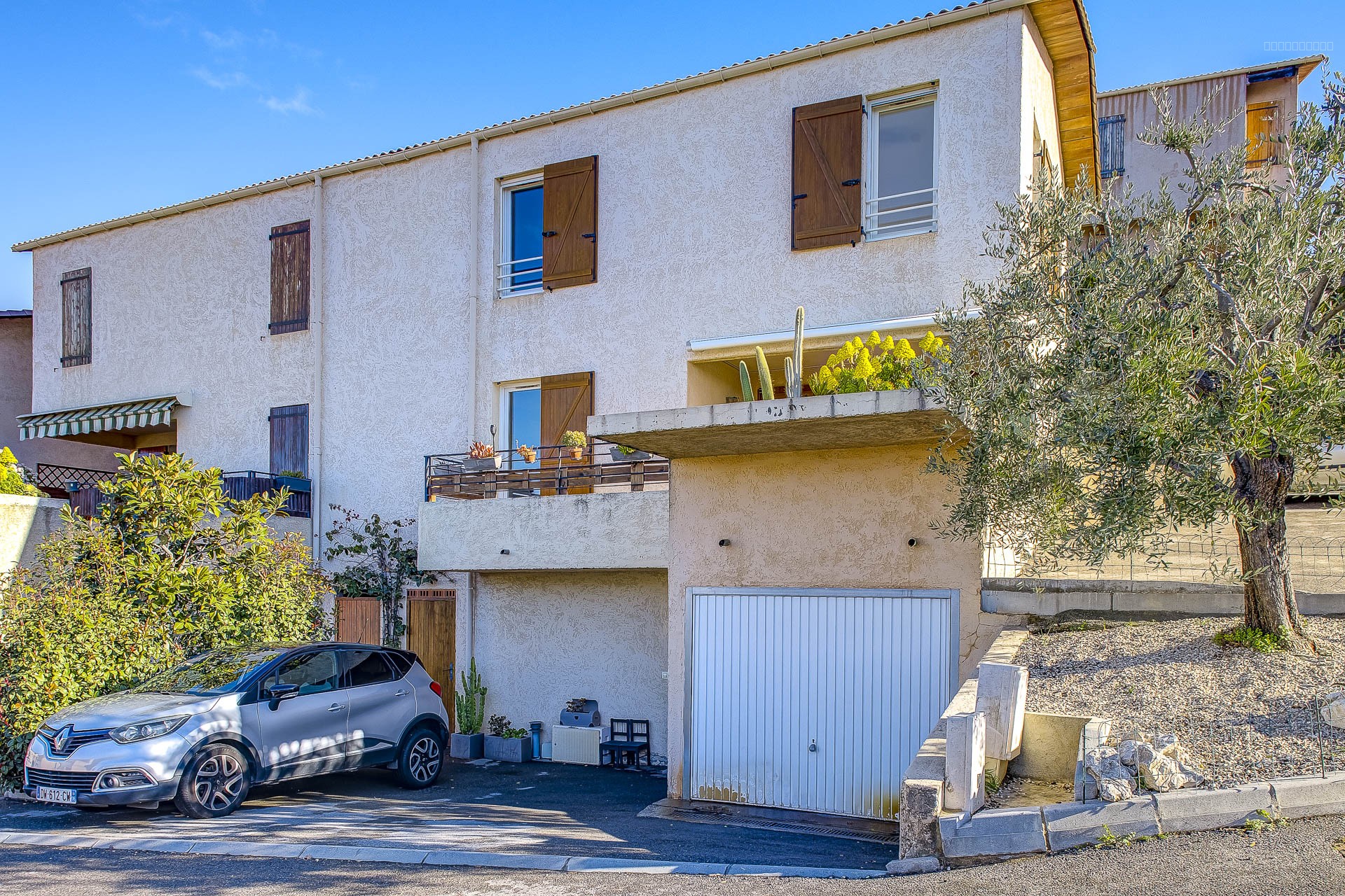 *** SOUS COMPROMIS *** Ravissante maison avec jardin et terrasse   Quartier prisé de la Corniche Fleurie, Nice — photo 3