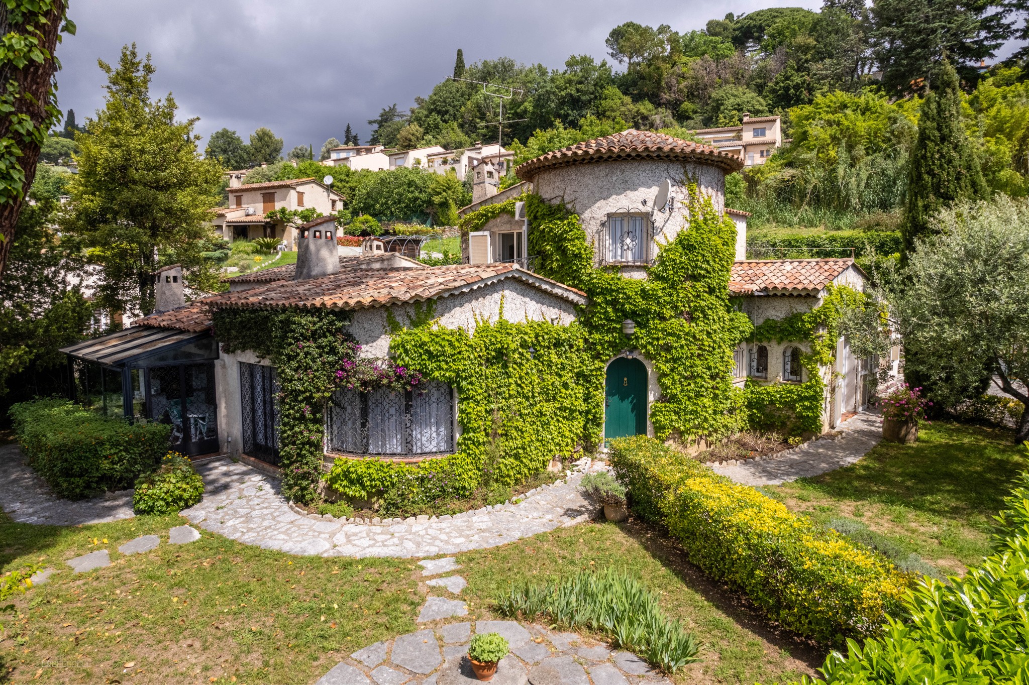 Villa à vendre à Vence, 173 m², 4 pièces – photo 2 sur 20