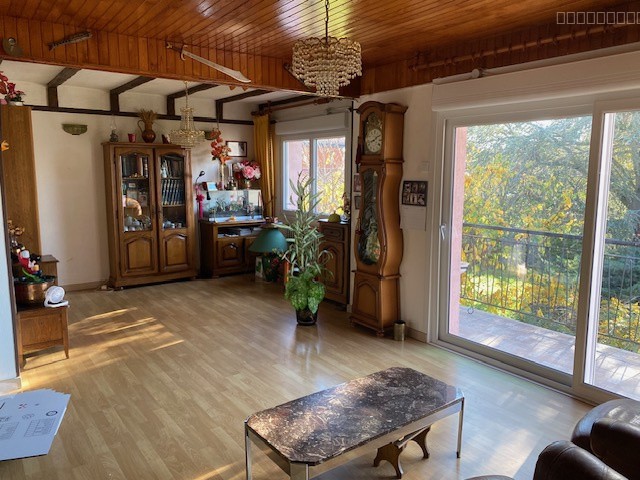 Maison à vendre à Bourg en bresse, 616 m², 5 pièces – photo 1 sur 11