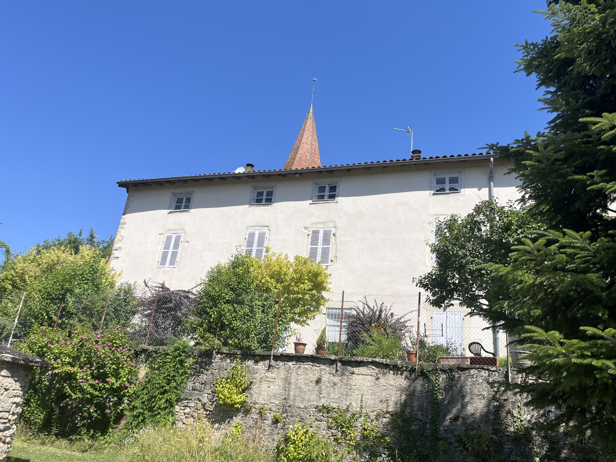 Maison à vendre à Ceyzeriat, 32,4 m², 6 pièces – photo 1 sur 15
