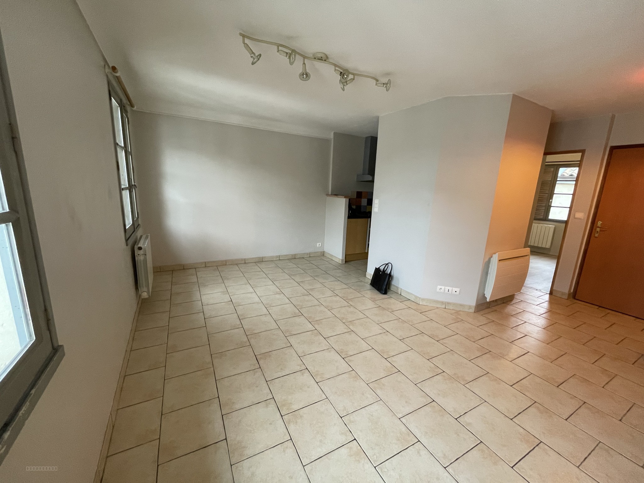 Appartement à louer à Bourg en bresse, 37 m², 2 pièces – photo 2 sur 6