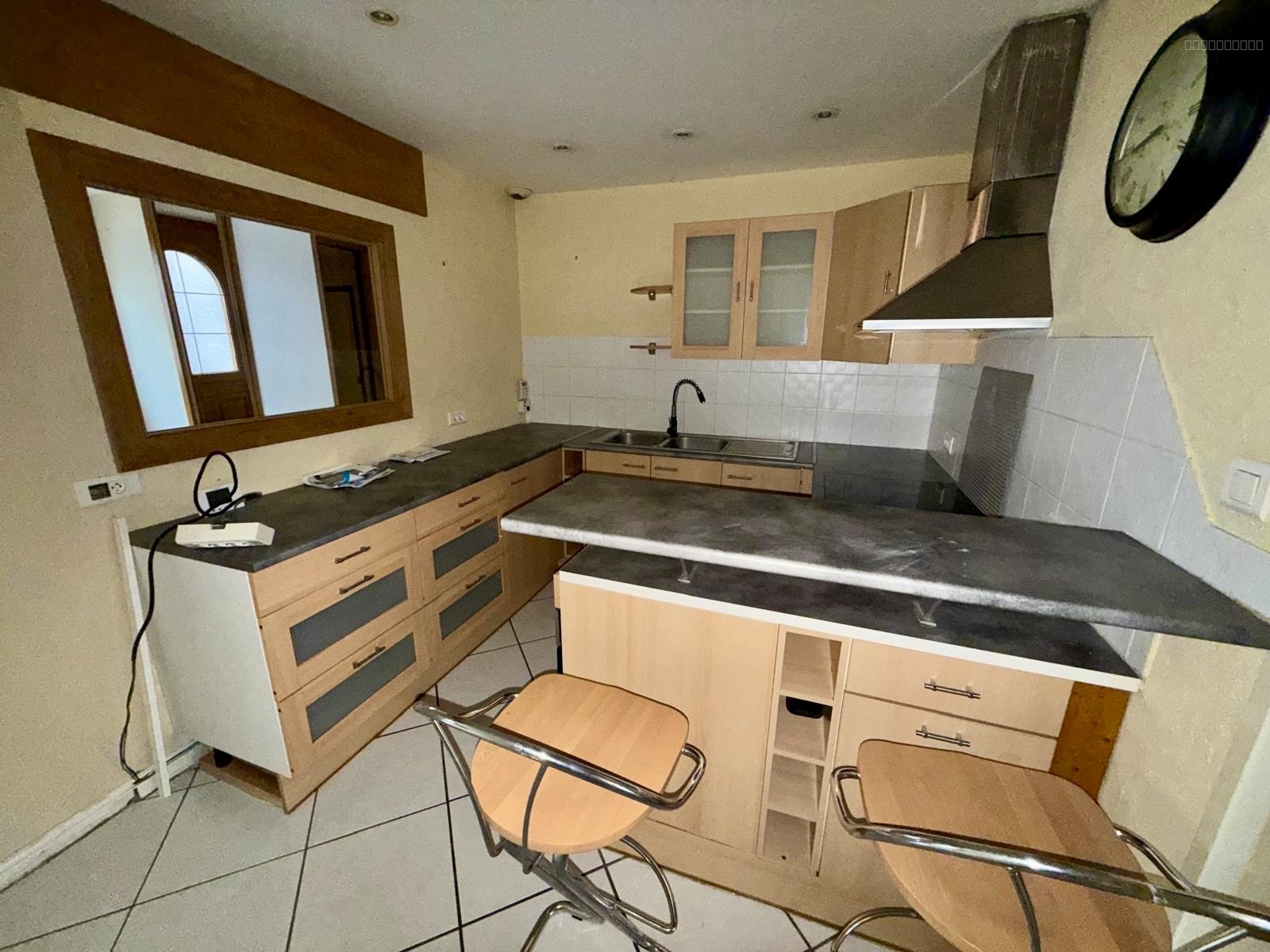 Belle maison de village de 215m2 avec terrasse au cœur de Ceyzeriat ! — photo 3