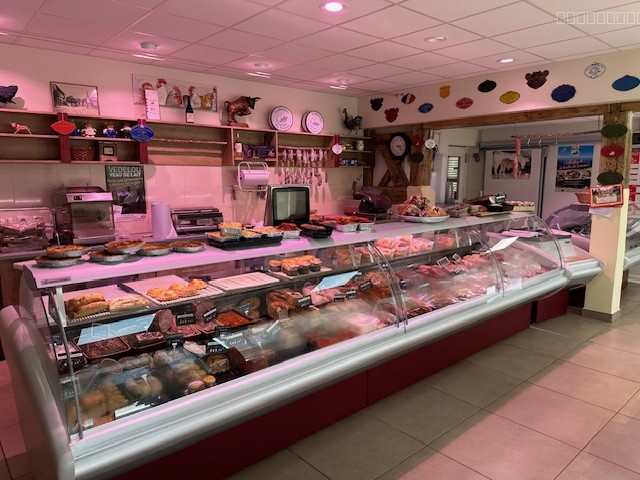 Fonds de commerce à vendre à St amour, 100 m² – photo 3 sur 7