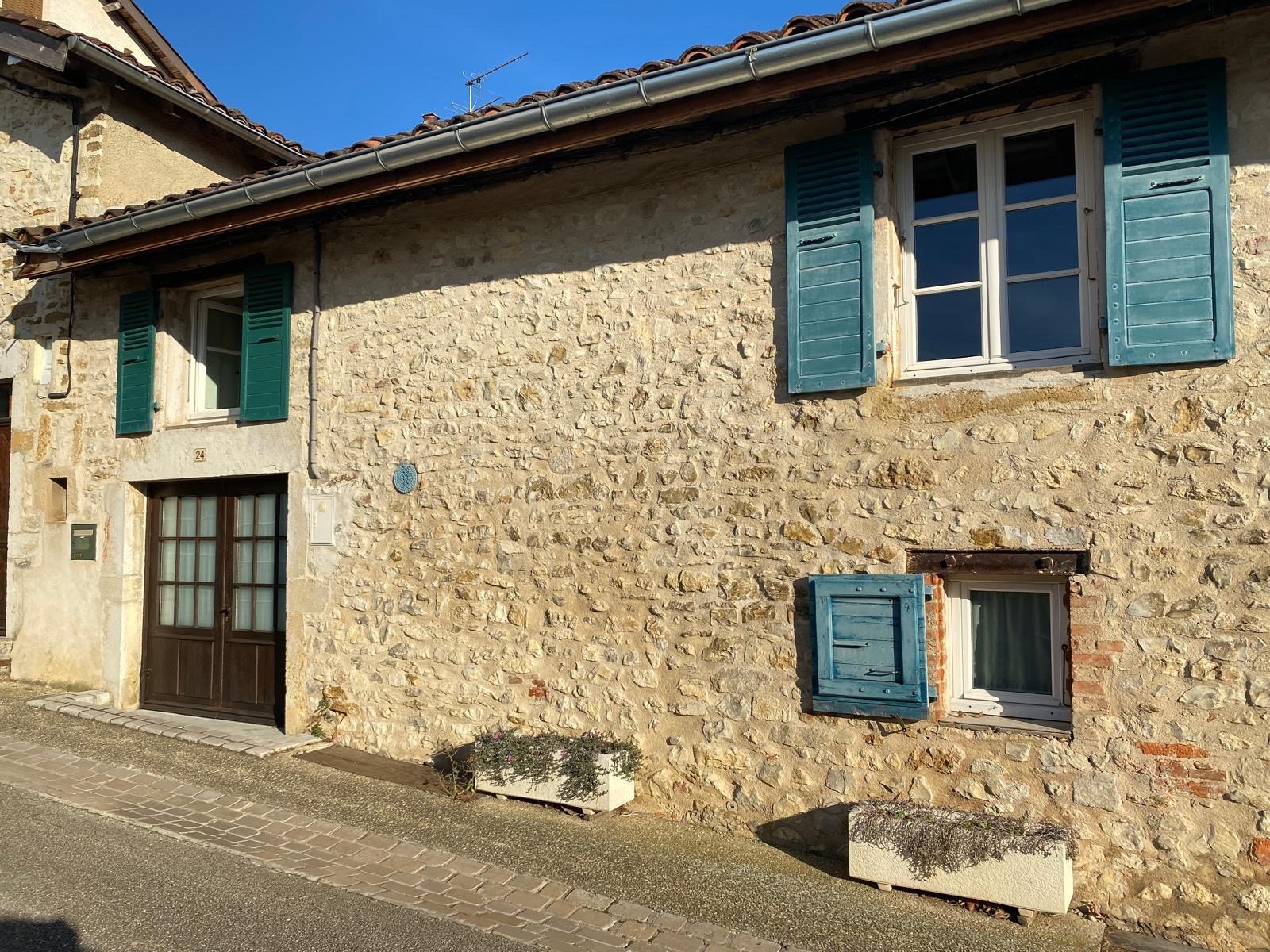 Bien immobilier à vendre à Val revermont, 137 m², 6 pièces – photo 2 sur 7