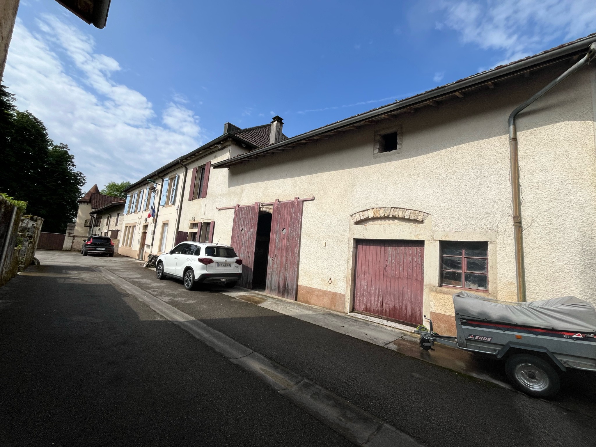 Bien immobilier à vendre à Pouillat, 15 m², 4 pièces – photo 1 sur 8