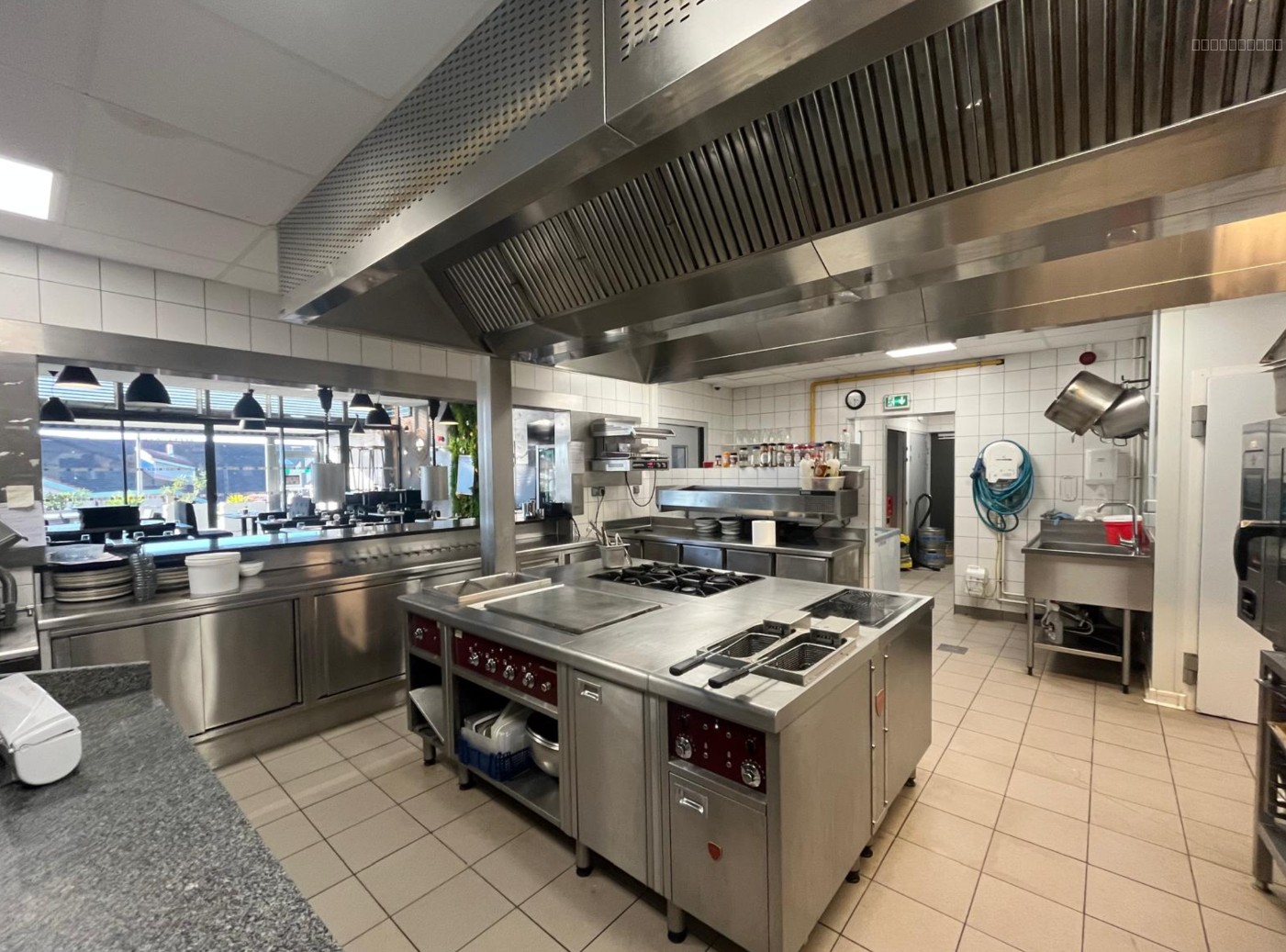 Fonds de commerce à vendre à Ceyzeriat, 116 m² – photo 3 sur 4