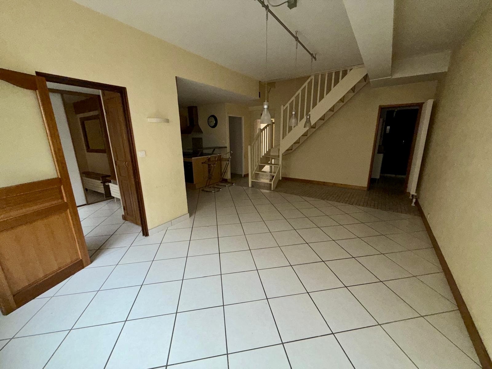 Belle maison de village de 215m2 avec terrasse au cœur de Ceyzeriat ! — photo 9