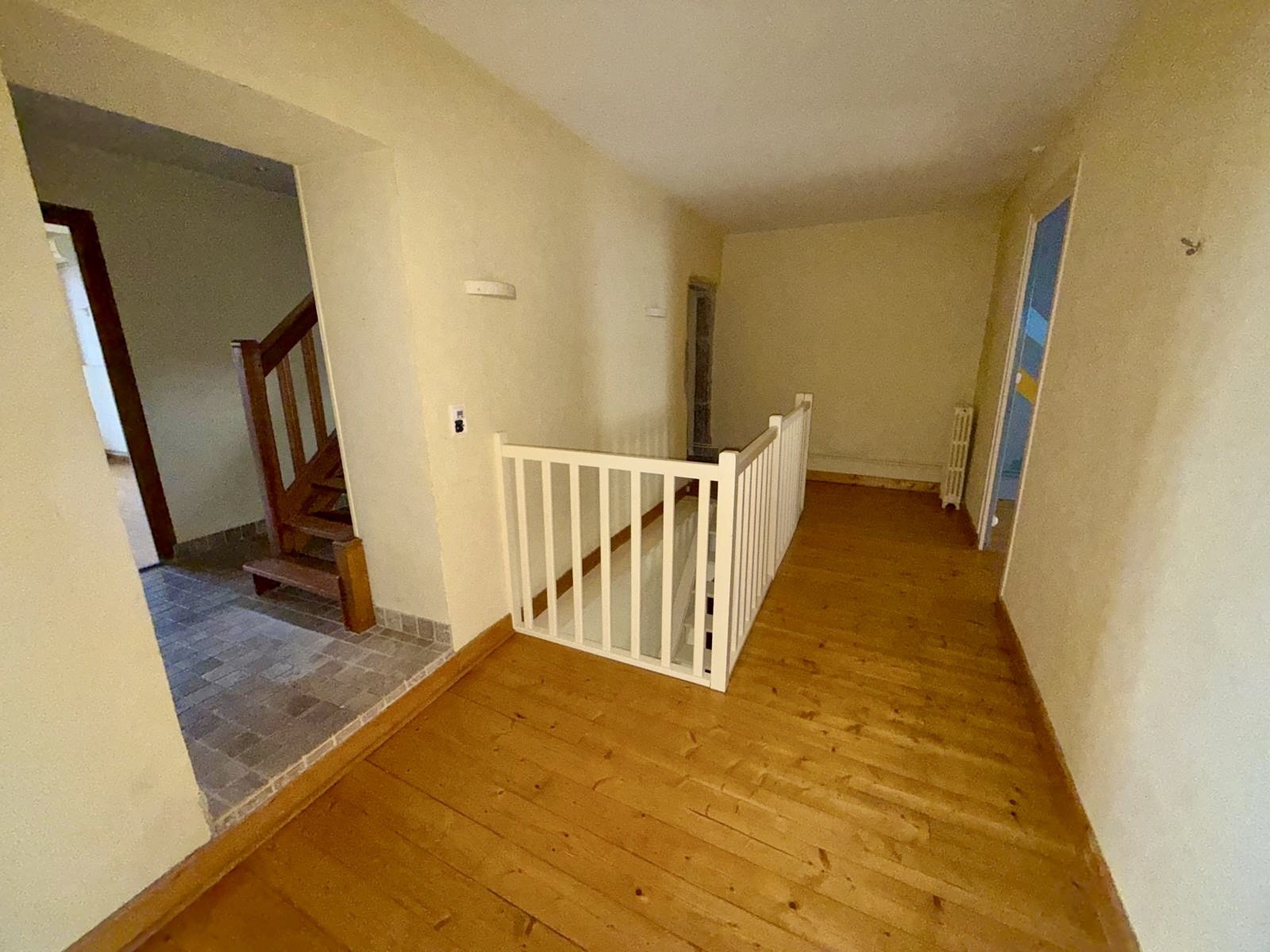 Belle maison de village de 215m2 avec terrasse au cœur de Ceyzeriat ! — photo 4