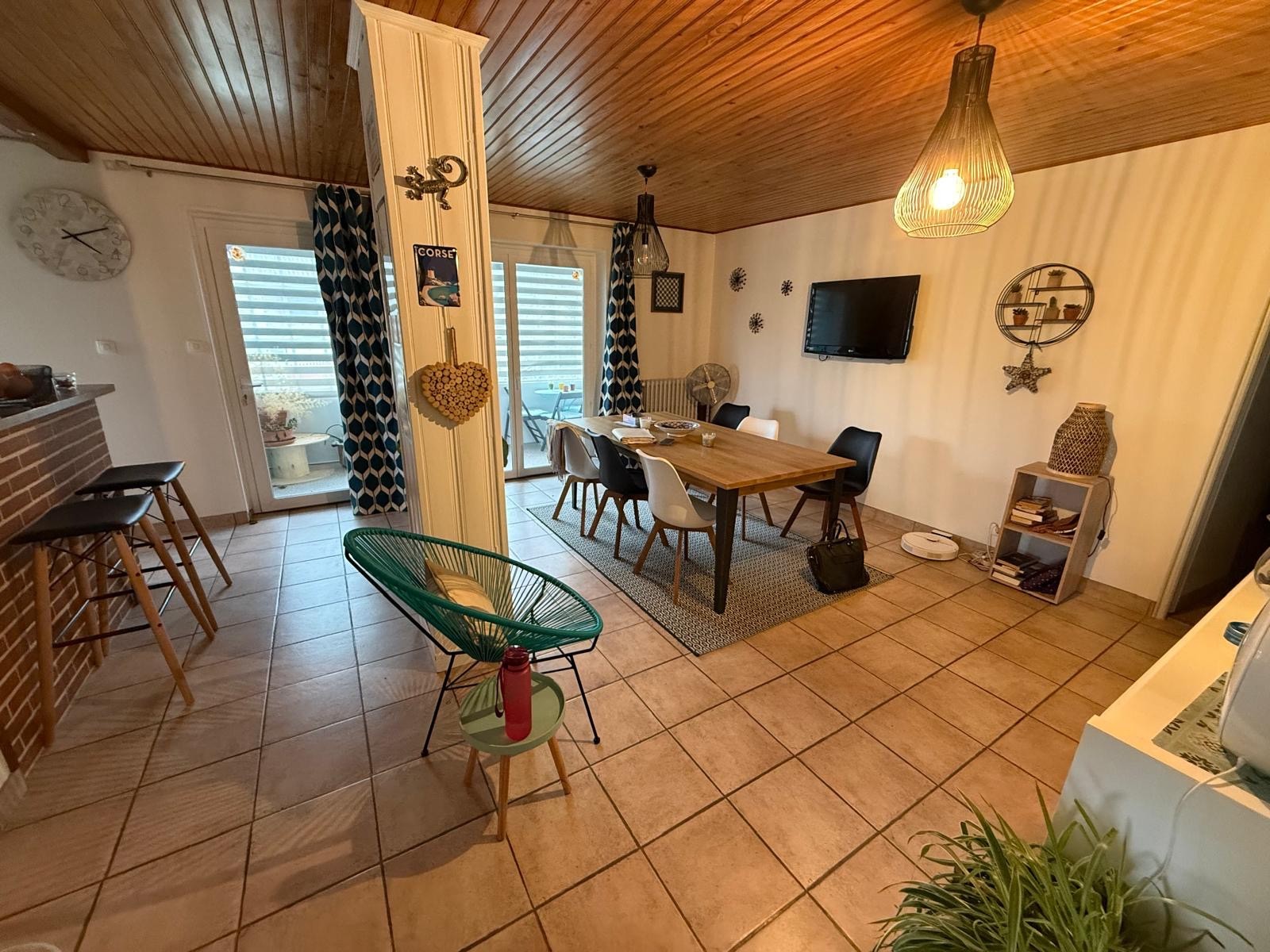 Bien immobilier à vendre à Ramasse, 1 413 m², 4 pièces – photo 2 sur 13