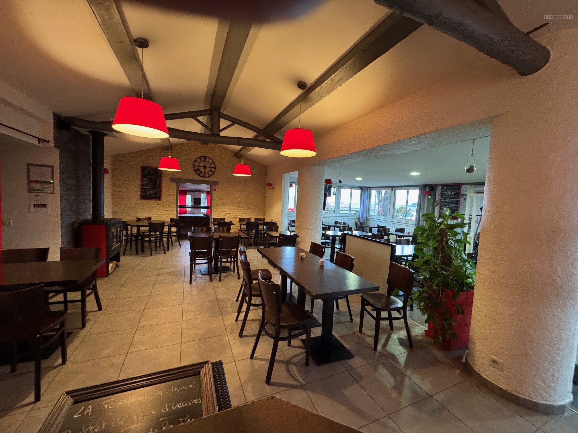 Fonds de commerce à vendre à La barre de monts, 80 m² – photo 1 sur 2