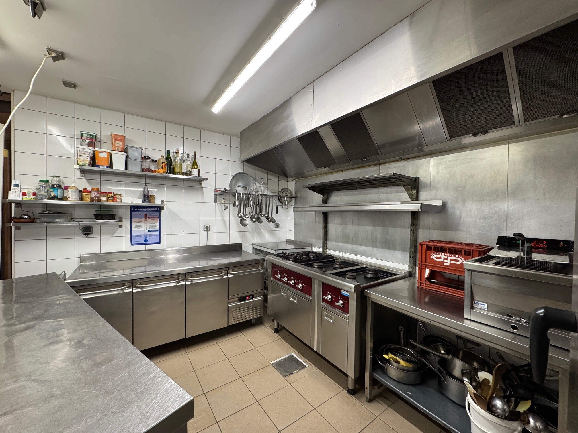 Fonds de commerce à vendre à La barre de monts, 80 m² – photo 2 sur 2