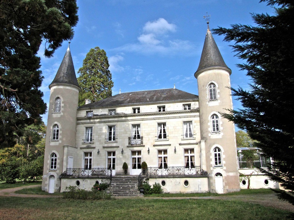 Superbe Château XIXᵉ en Tuffeau entièrement restauré — photo 10