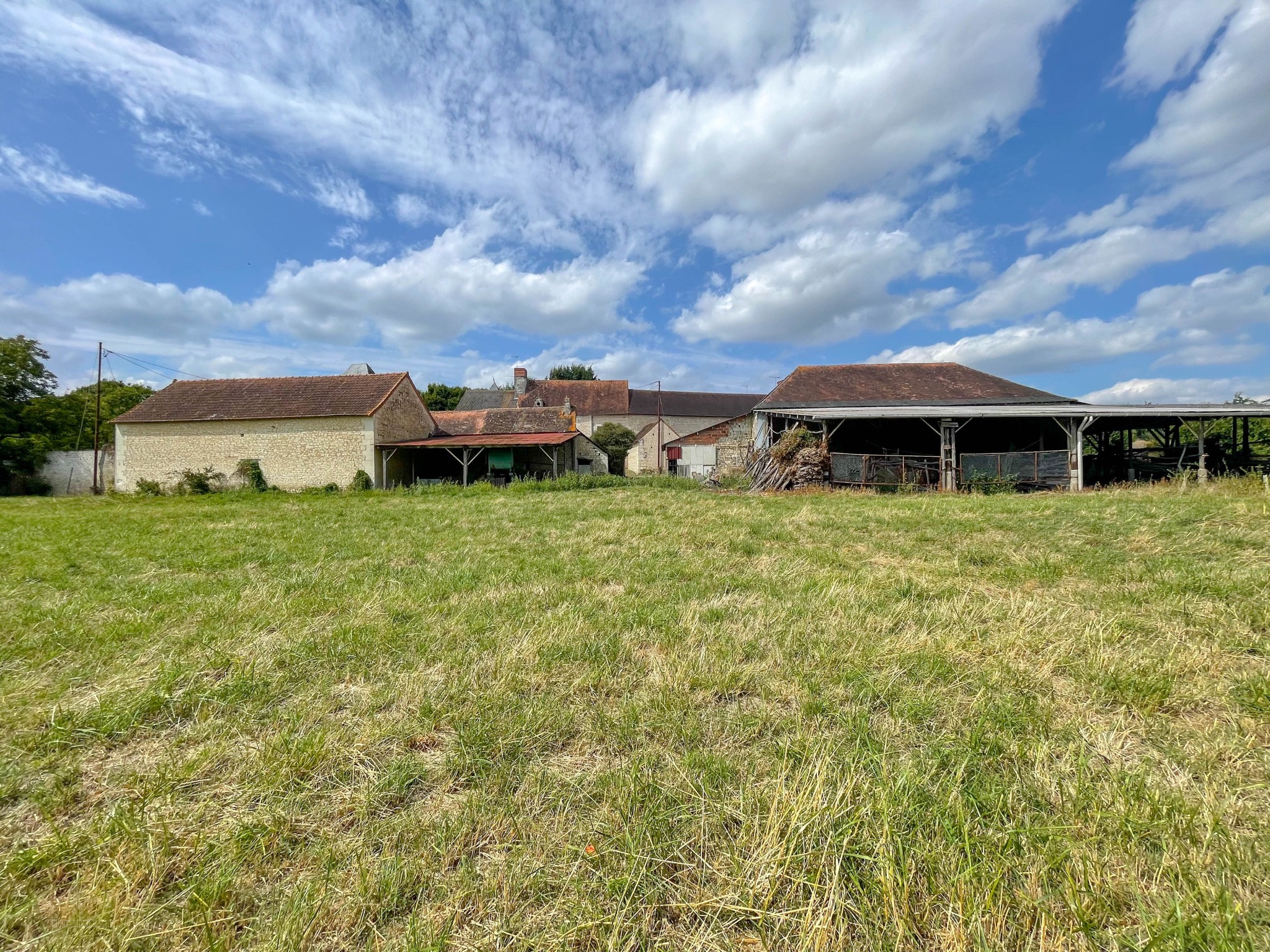 Ferme à vendre à St sauveur, 200 m², 15 pièces – photo 2 sur 20