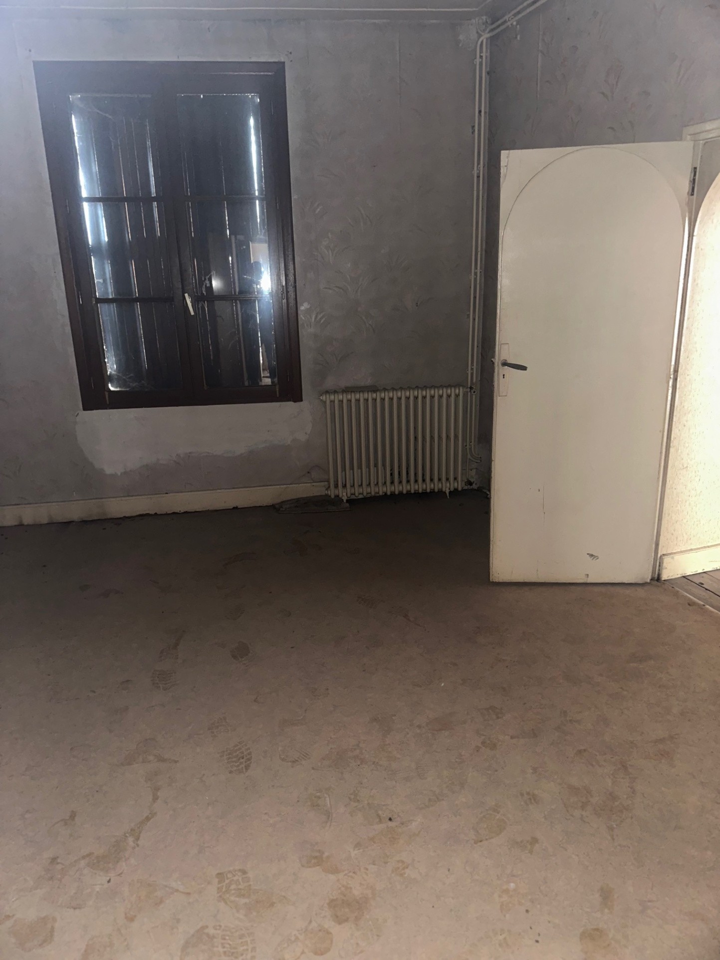 Immeuble à vendre à Chatellerault, 250 m² – photo 1 sur 7
