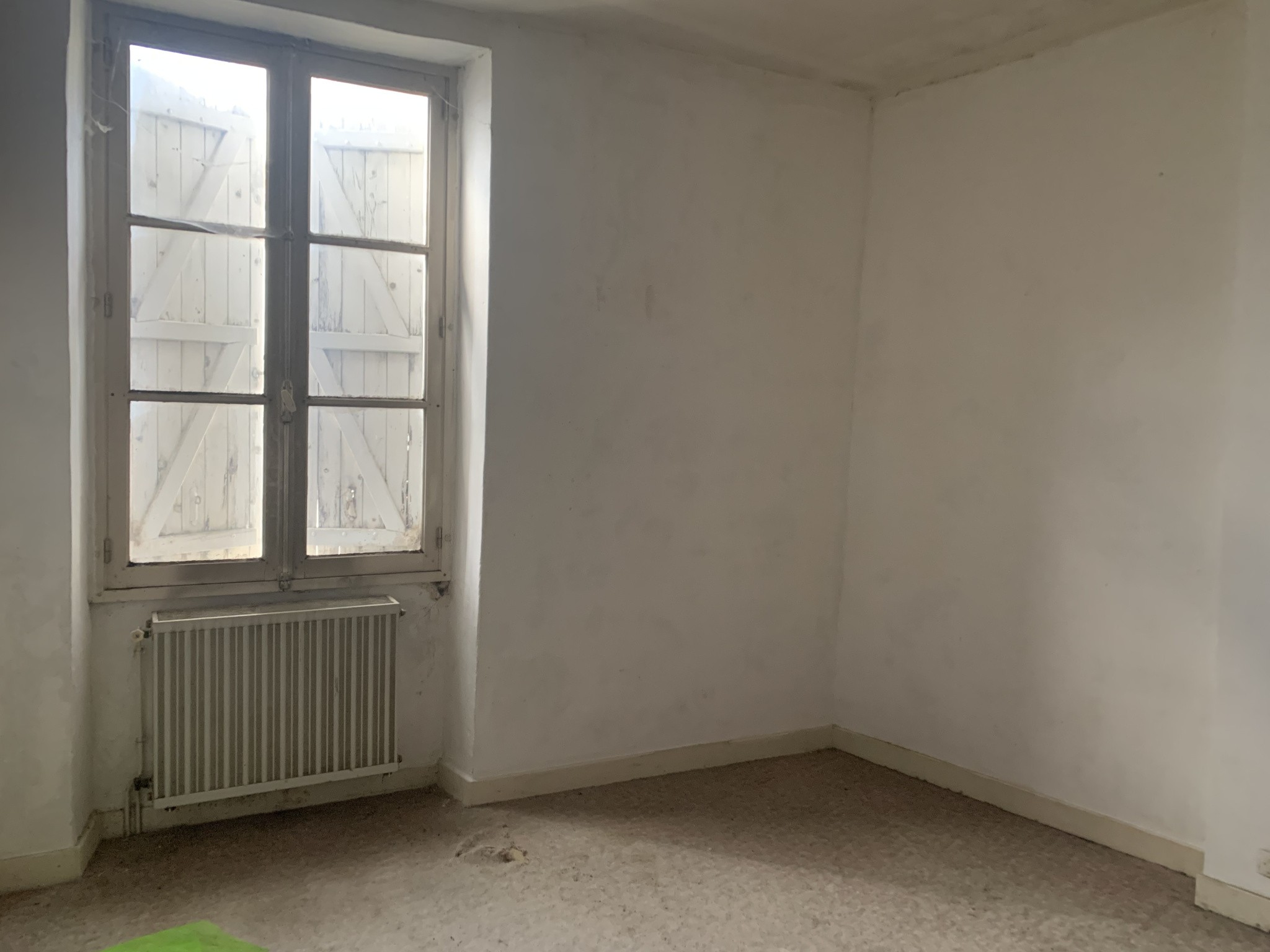 Immeuble à vendre à Chatellerault, 250 m², 6 pièces – photo 2 sur 3