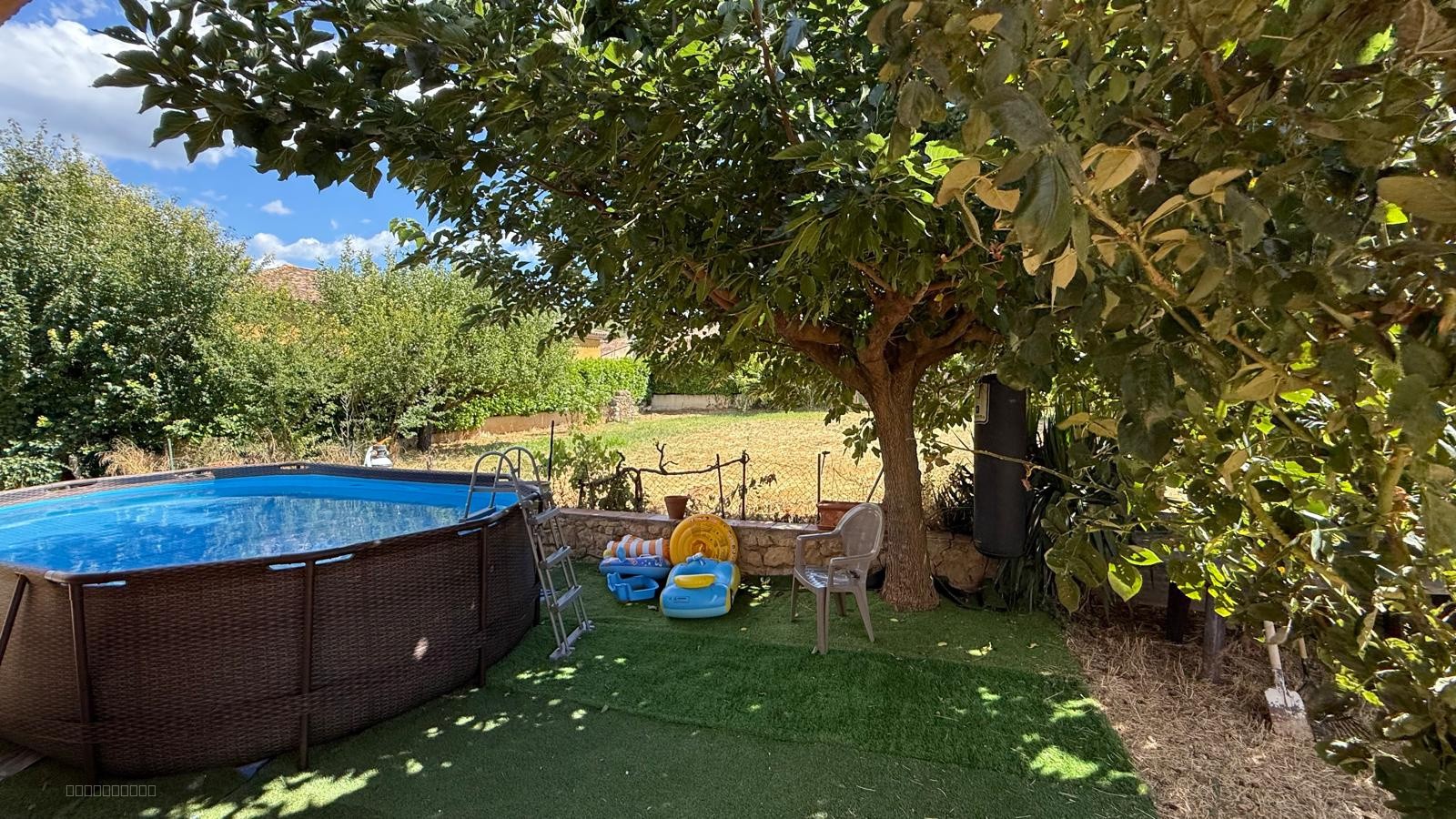 Villa à vendre à Peyrolles en provence, 118 m², 4 pièces – photo 2 sur 11