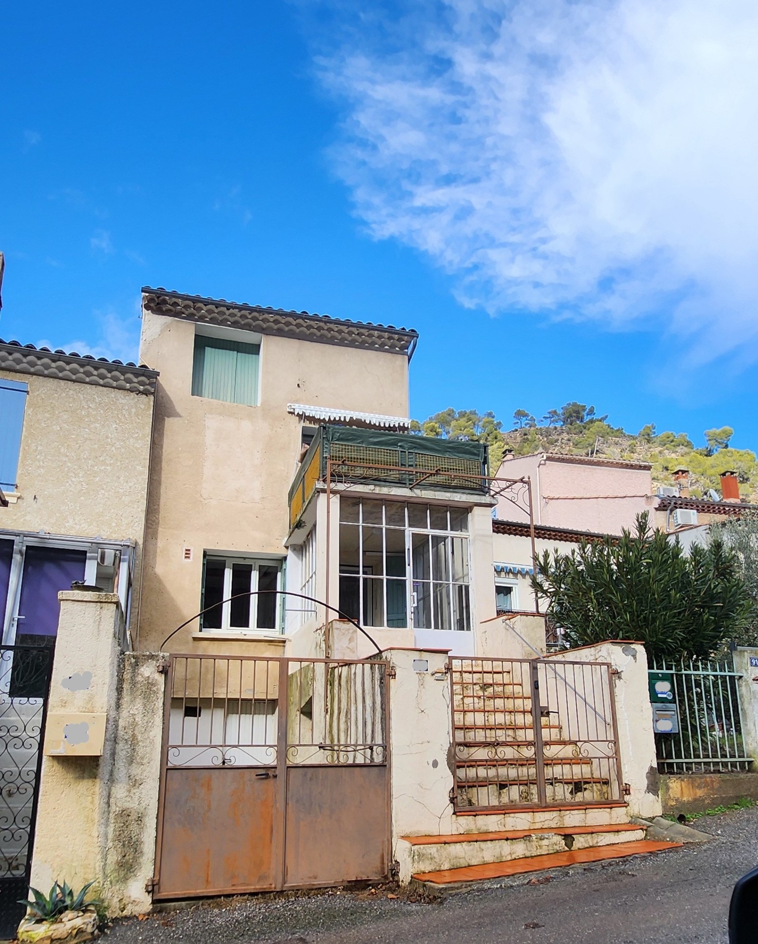 Appartement à louer à Les mees, 1 018 m², 2 pièces – photo 1 sur 2