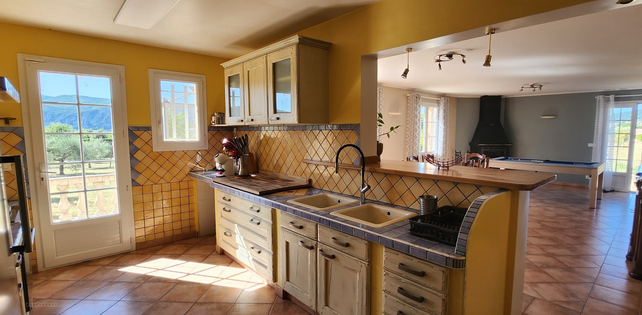 Villa à vendre à Peyruis, 145 m², 5 pièces – photo 2 sur 17