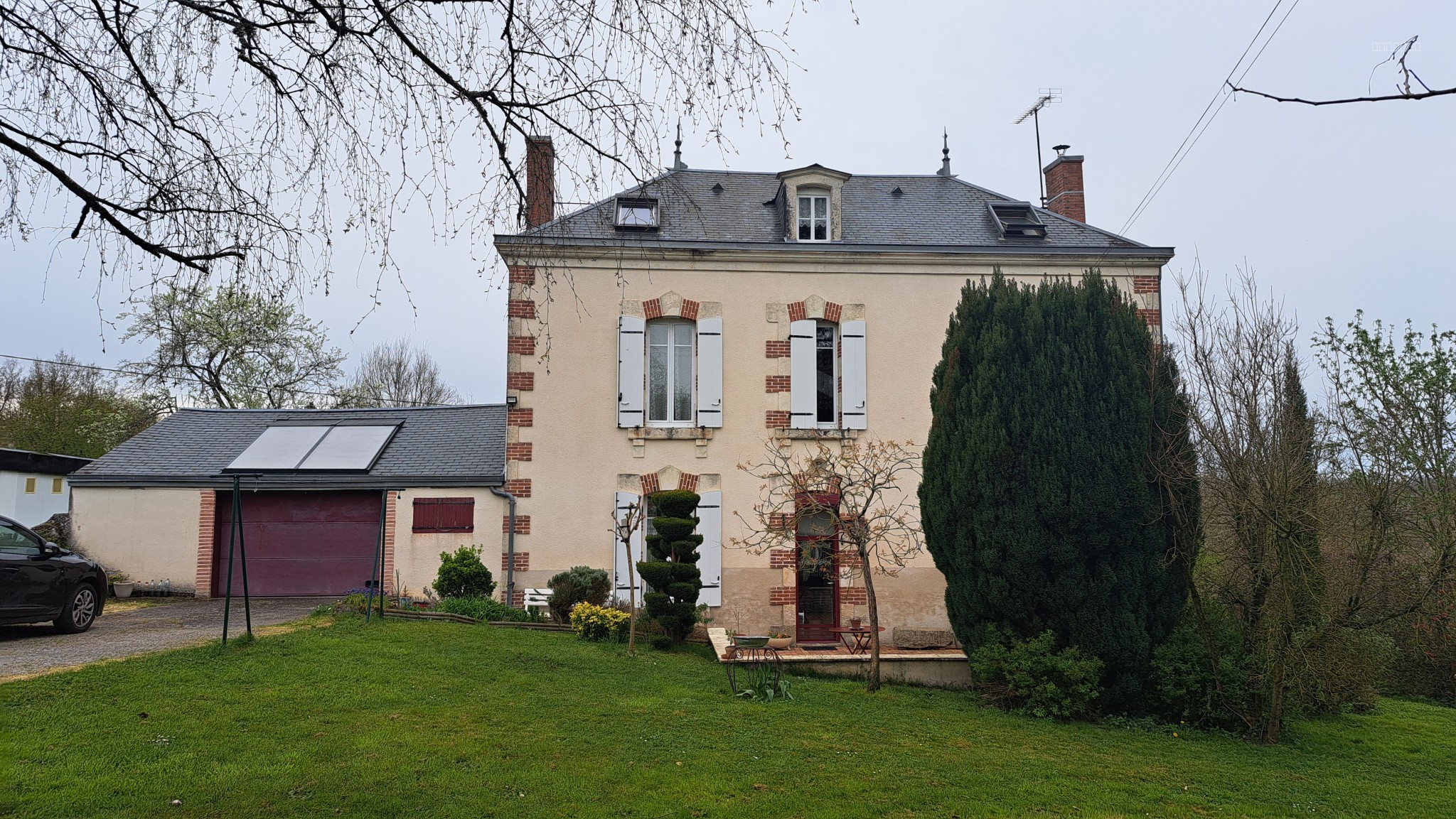 Maison à vendre à Parthenay, 54,42 m², 6 pièces – photo 1 sur 18